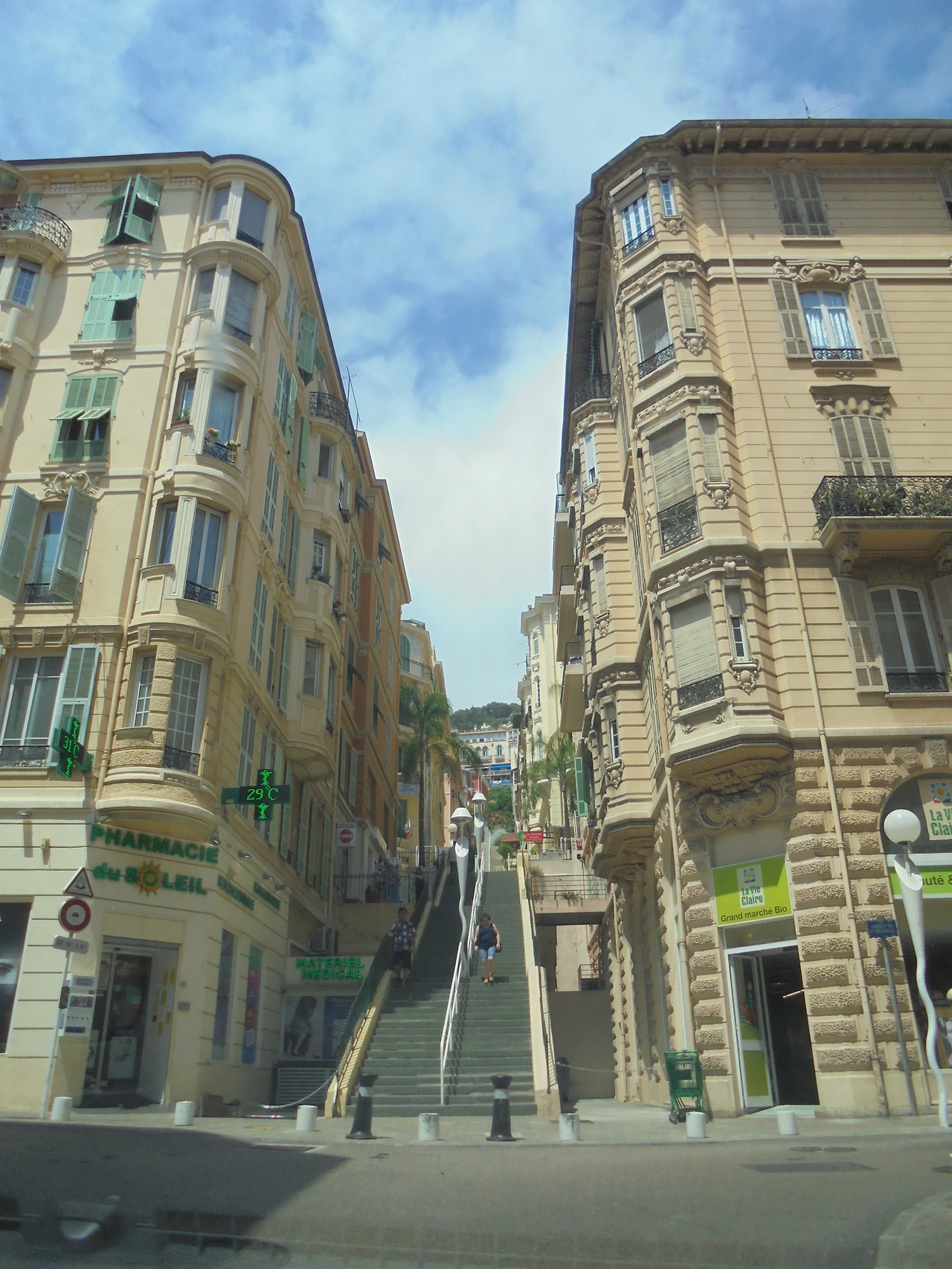 20170712 40일간 유럽15개국 여행 에제, 에제해변, 모나코, 스위스로 이동 (180).JPG