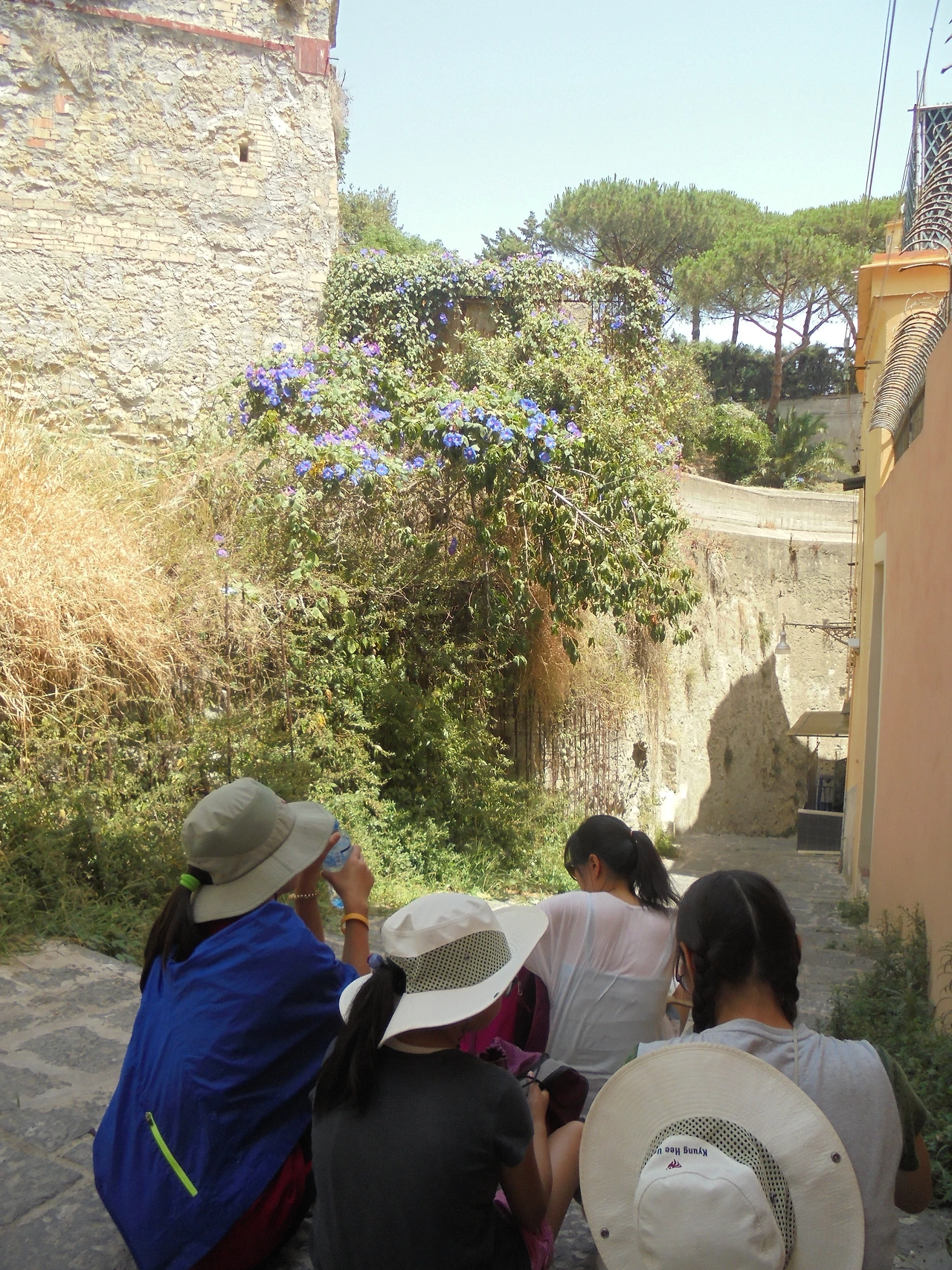 20170722 40일간 유럽15개국 여행 나폴리의 Sant'Elmo 성, Vittoria 광장, Ovo성, Plebiscito 광장, Royal Palace of Naples과 성당, San Carlo 극장, Nuovo성 (89).JPG