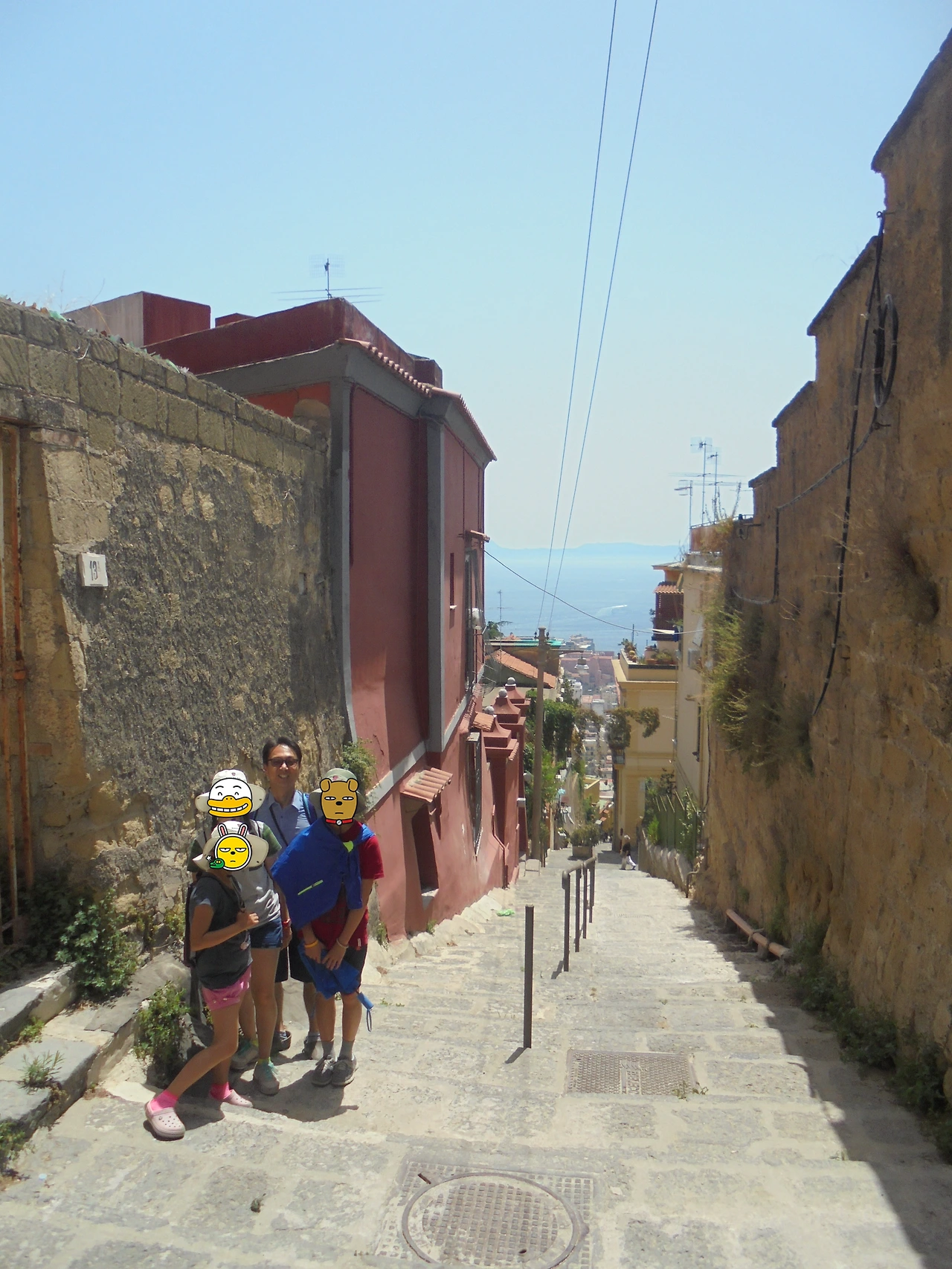 20170722 40일간 유럽15개국 여행 나폴리의 Sant'Elmo 성, Vittoria 광장, Ovo성, Plebiscito 광장, Royal Palace of Naples과 성당, San Carlo 극장, Nuovo성 (85).JPG