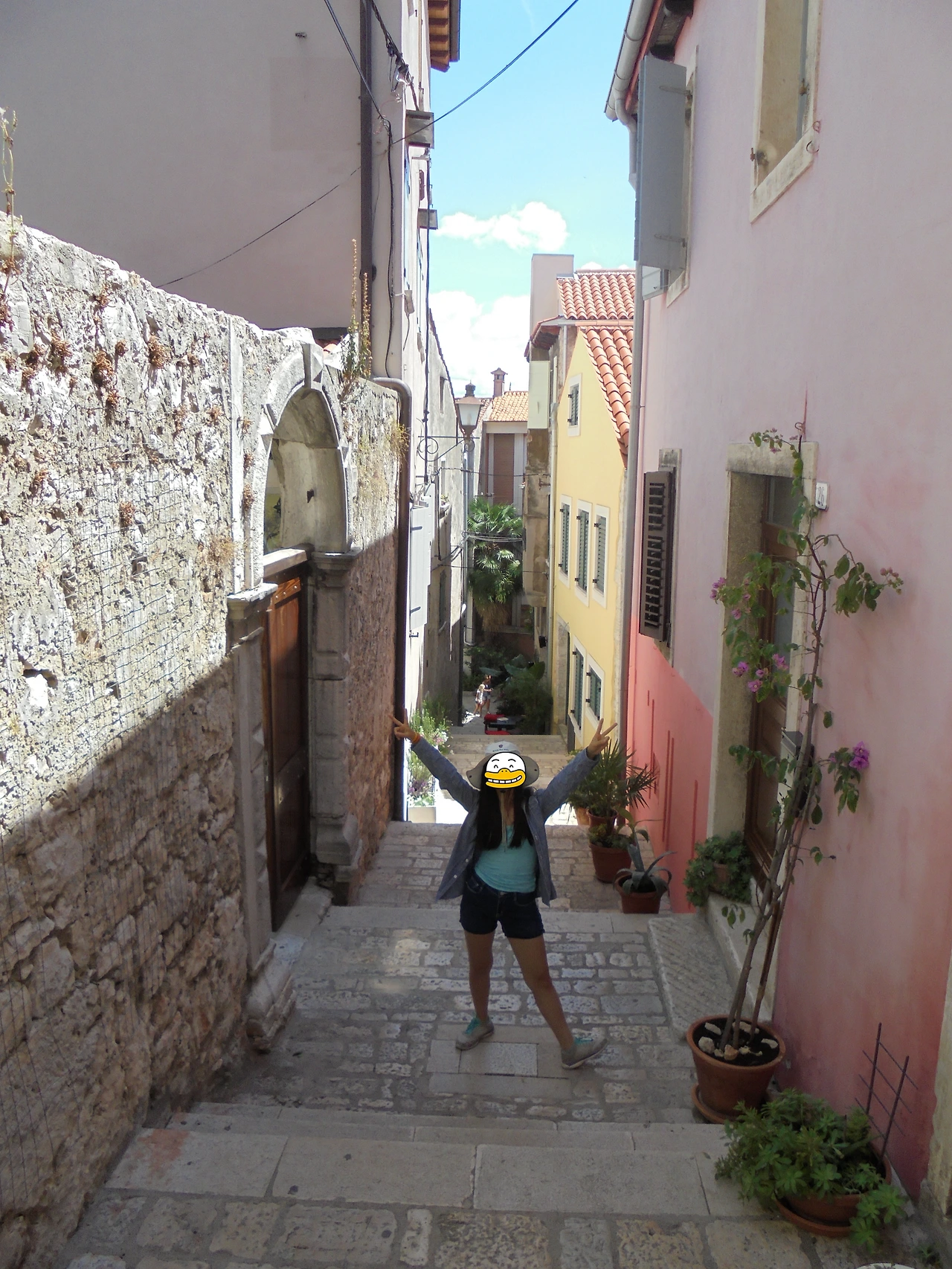 20170726 40일간 유럽15개국 여행 크로아티아 로빈(로비니)에서 로빈 시내, Balbi's Arch, Church of St.Euphemia, Rovinj Beach (106).JPG