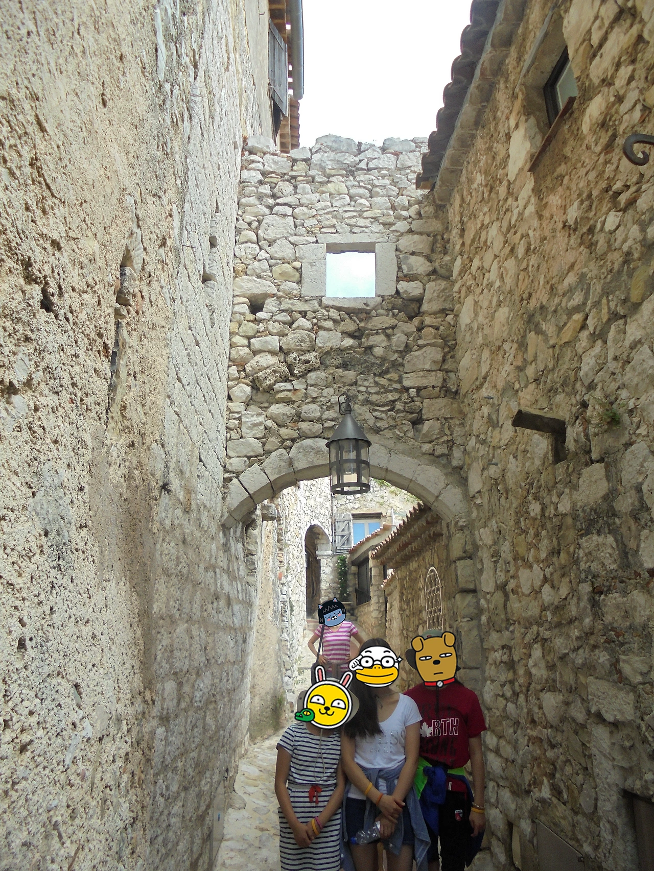 20170712 40일간 유럽15개국 여행 에제, 에제해변, 모나코, 스위스로 이동 (102).JPG