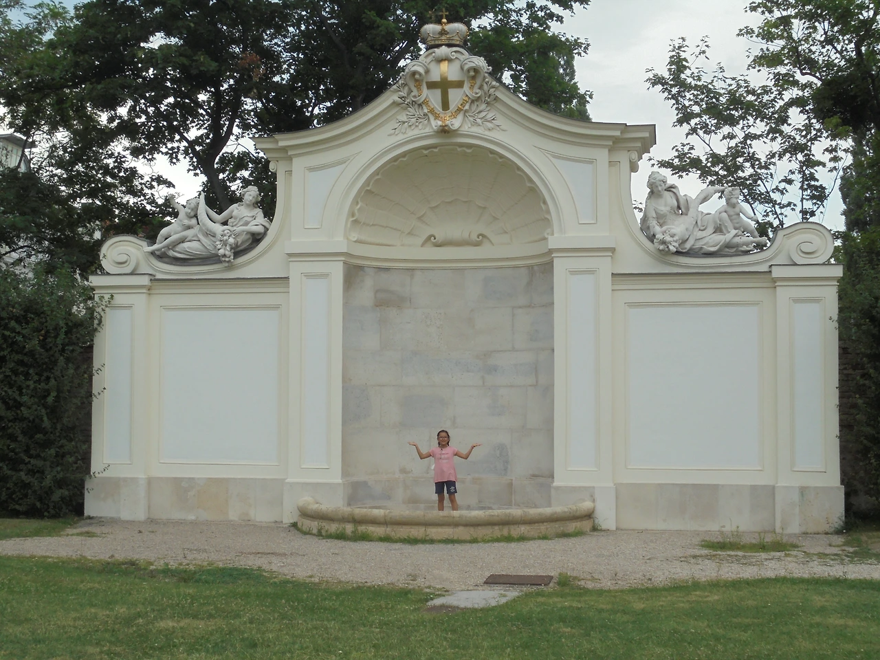 20170730 40일간 유럽15개국 여행 오스트리아 비엔나(현대미술관,슈테판대성당,Hofburg궁전,시청,의회,Albertina,오페라극장,벨베데레궁전,쇤브룬궁전) (286).JPG