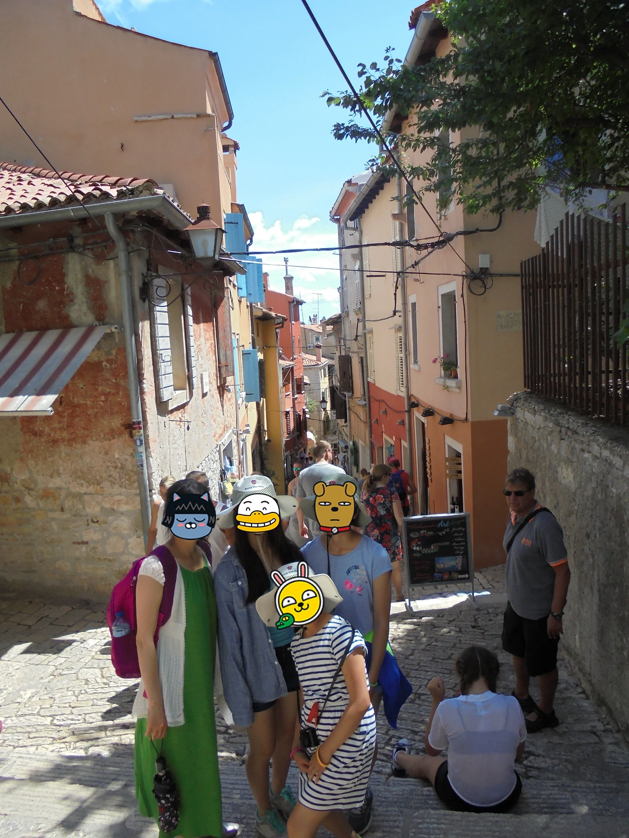 20170726 40일간 유럽15개국 여행 크로아티아 로빈(로비니)에서 로빈 시내, Balbi's Arch, Church of St.Euphemia, Rovinj Beach (104).JPG