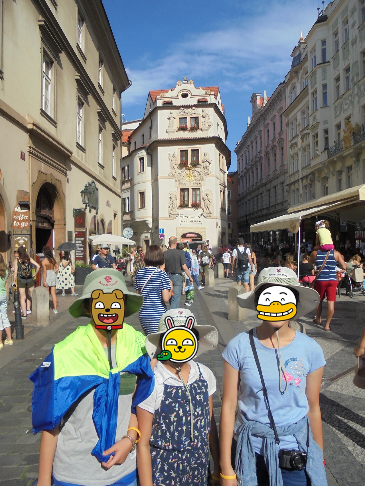 20170731 40일간 유럽15개국 여행 비앤나에서 체코 프라하로 이동(콜코브나 첼리체에서 꼴레뇨 먹기) (53).JPG