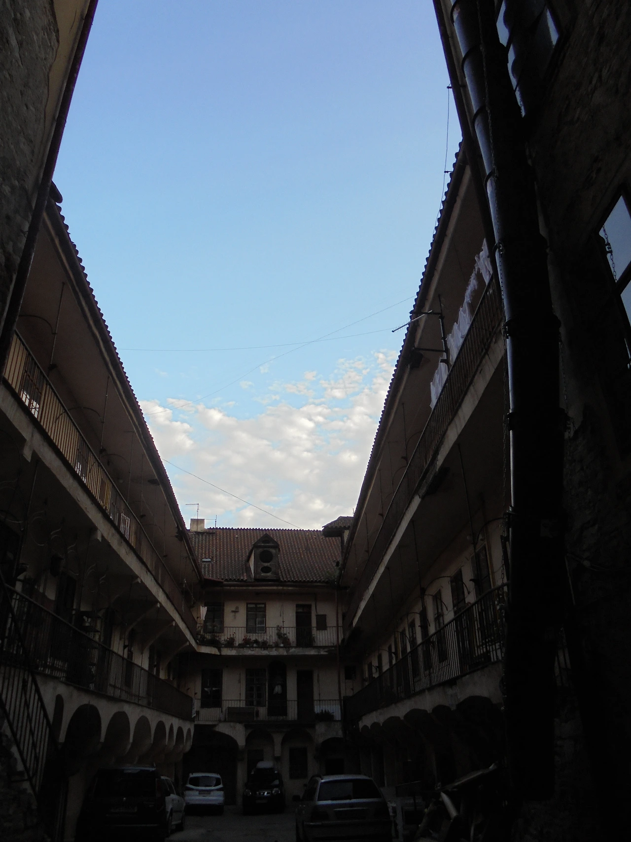 20170731 40일간 유럽15개국 여행 비앤나에서 체코 프라하로 이동(콜코브나 첼리체에서 꼴레뇨 먹기) (128).JPG