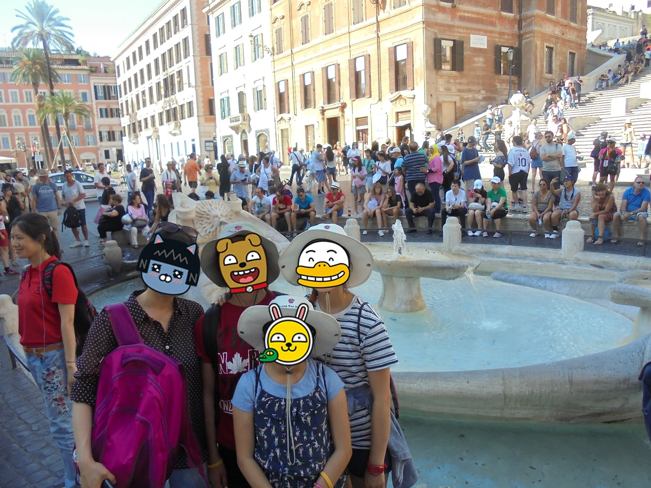 20170719 40일간 유럽15개국 여행 콜로세움과 개선문, 대전차 경기장, 진실의 입, 카타콤베, 캄피돌리오, 포로 로마노, 베네치아 광장, 비토리오 엠마누엘레 2세 기념관, 판테온, 트레비 분수, 스페인 광장 (269).JPG