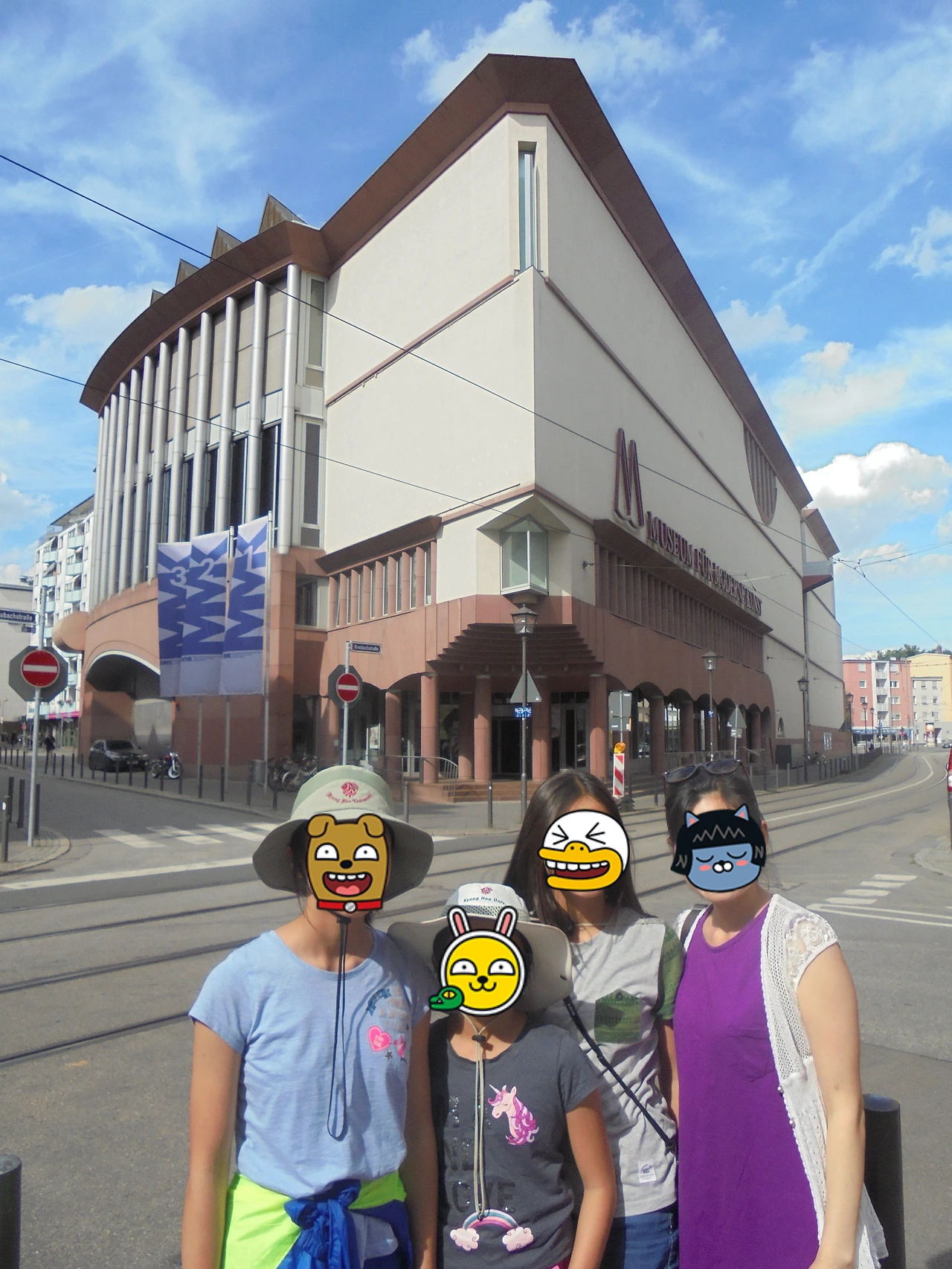 20170802 40일간 유럽15개국 여행 체코 프라하를 떠나 프랑크푸르트(Romer광장, 재래시장, Eiserner 다리, 성 바돌로매 성당) (98).JPG