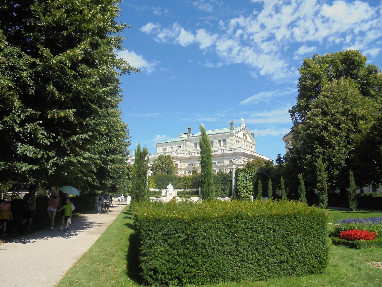 20170730 40일간 유럽15개국 여행 오스트리아 비엔나(현대미술관,슈테판대성당,Hofburg궁전,시청,의회,Albertina,오페라극장,벨베데레궁전,쇤브룬궁전) (104).JPG