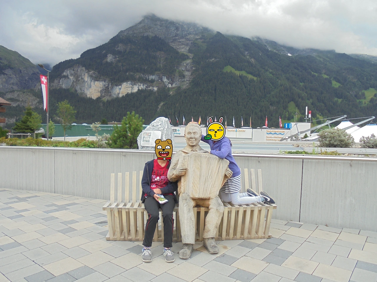 20170714 40일간 유럽15개국 여행 스위스 융프라우 기차와 곤돌라, 케이블카 타고 구경, Thun호수 (17).JPG