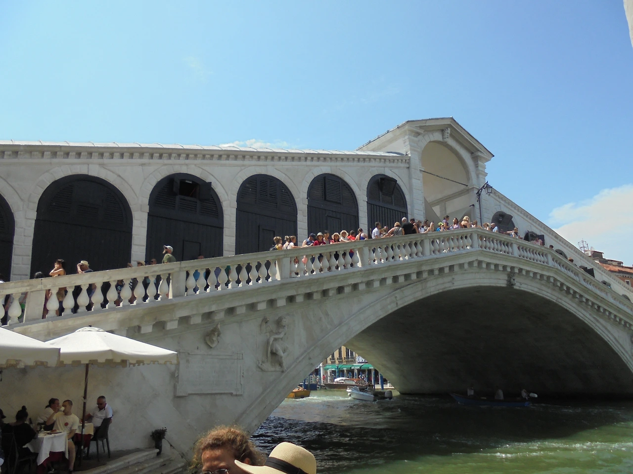 20170724 40일간 유럽15개국 여행 베니스 Chiesa Dei Gesuiti, 산티 조반니에 파올로 성당, 리알토 다리, 카날 그란데, 산마르코 대성당&광장, 두칼레궁전 (101).JPG