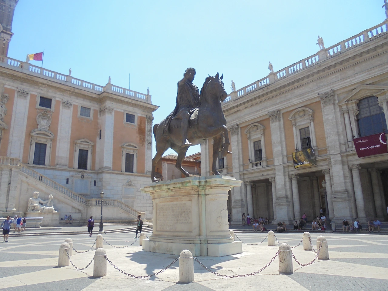 20170719 40일간 유럽15개국 여행 콜로세움과 개선문, 대전차 경기장, 진실의 입, 카타콤베, 캄피돌리오, 포로 로마노, 베네치아 광장, 비토리오 엠마누엘레 2세 기념관, 판테온, 트레비 분수, 스페인 광장 (108).JPG