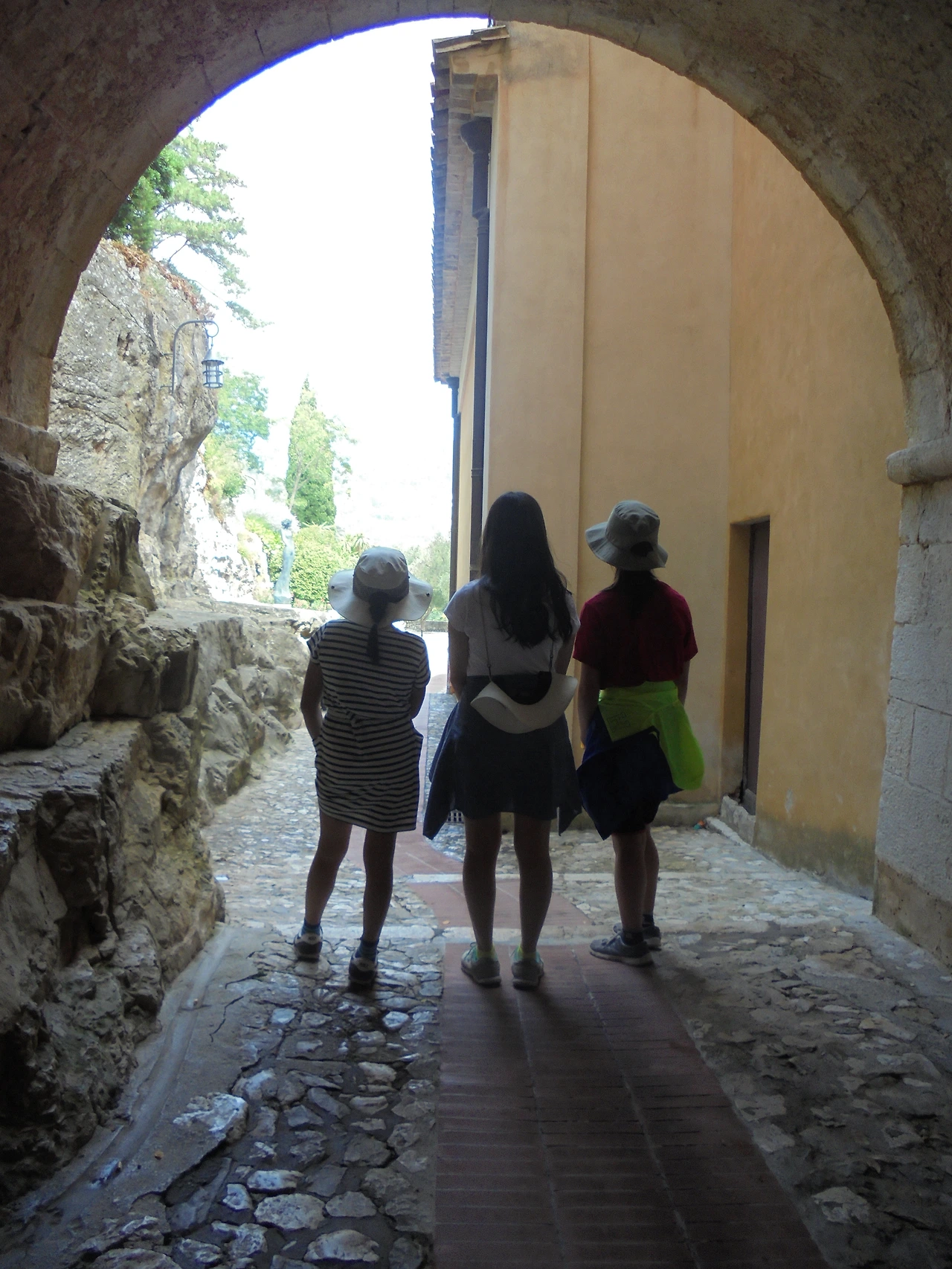 20170712 40일간 유럽15개국 여행 에제, 에제해변, 모나코, 스위스로 이동 (26).JPG