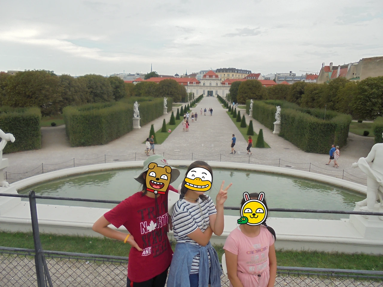 20170730 40일간 유럽15개국 여행 오스트리아 비엔나(현대미술관,슈테판대성당,Hofburg궁전,시청,의회,Albertina,오페라극장,벨베데레궁전,쇤브룬궁전) (271).JPG