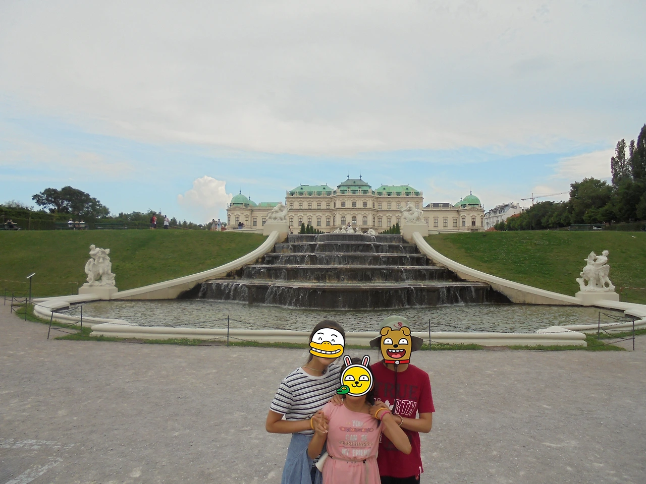 20170730 40일간 유럽15개국 여행 오스트리아 비엔나(현대미술관,슈테판대성당,Hofburg궁전,시청,의회,Albertina,오페라극장,벨베데레궁전,쇤브룬궁전) (258).JPG