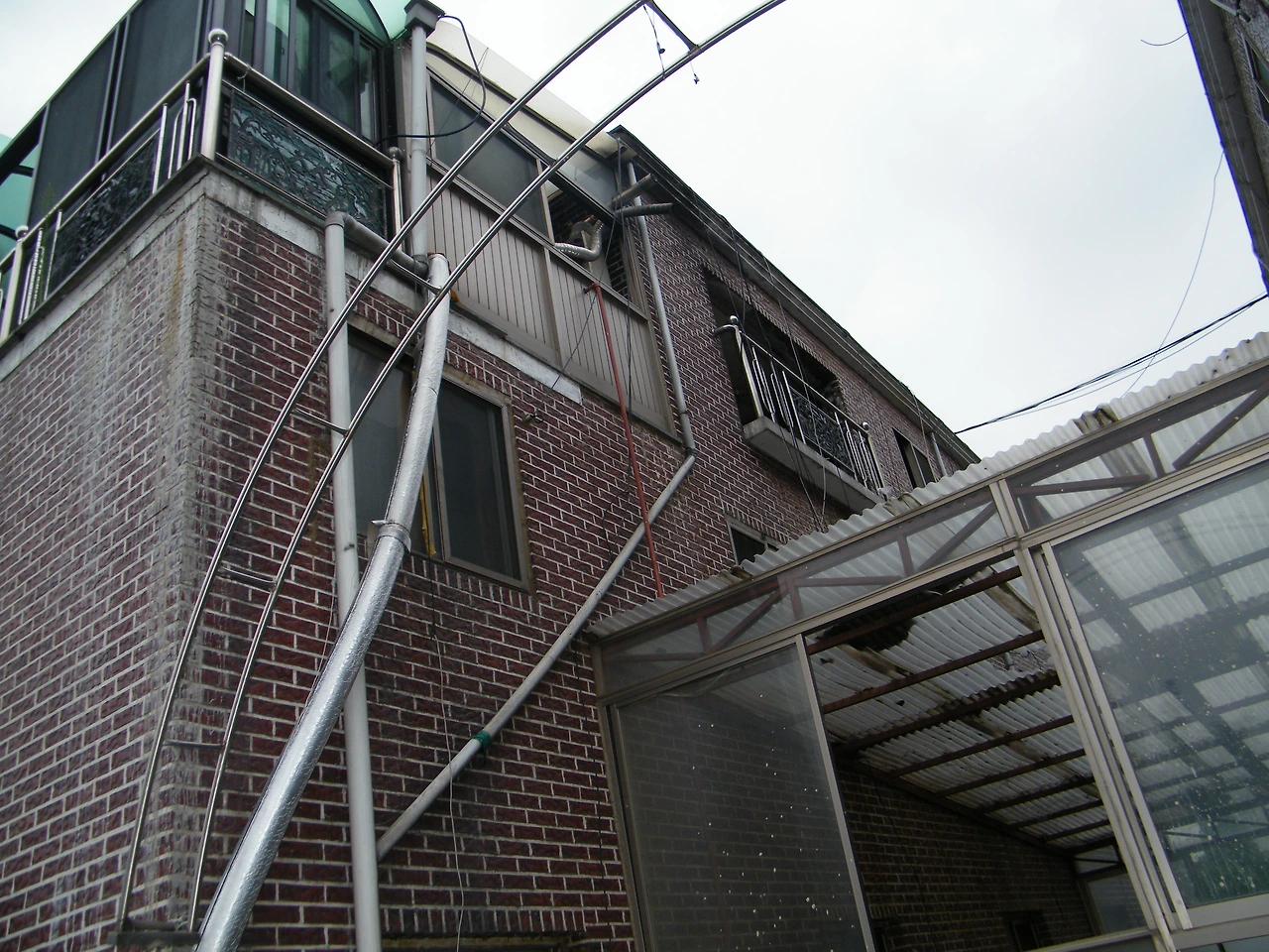 20110713 경희학사원 철거공사중 (3).JPG