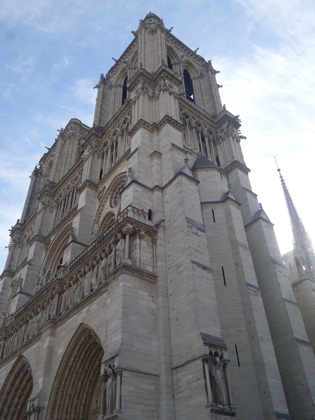 20170705 40일간 유럽15개국 여행 파리 시티 투어 (17).JPG