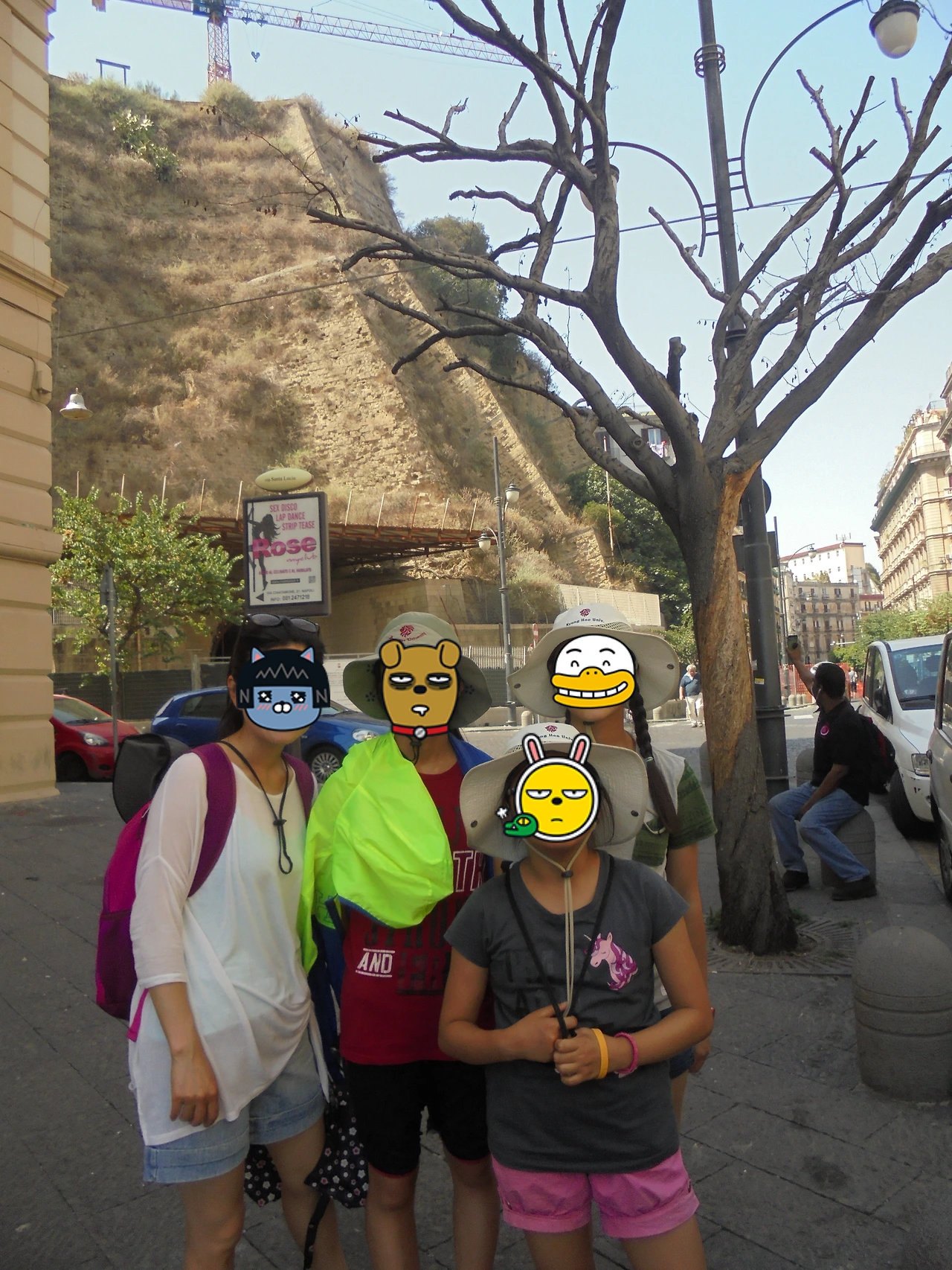 20170722 40일간 유럽15개국 여행 나폴리의 Sant'Elmo 성, Vittoria 광장, Ovo성, Plebiscito 광장, Royal Palace of Naples과 성당, San Carlo 극장, Nuovo성 (180).JPG