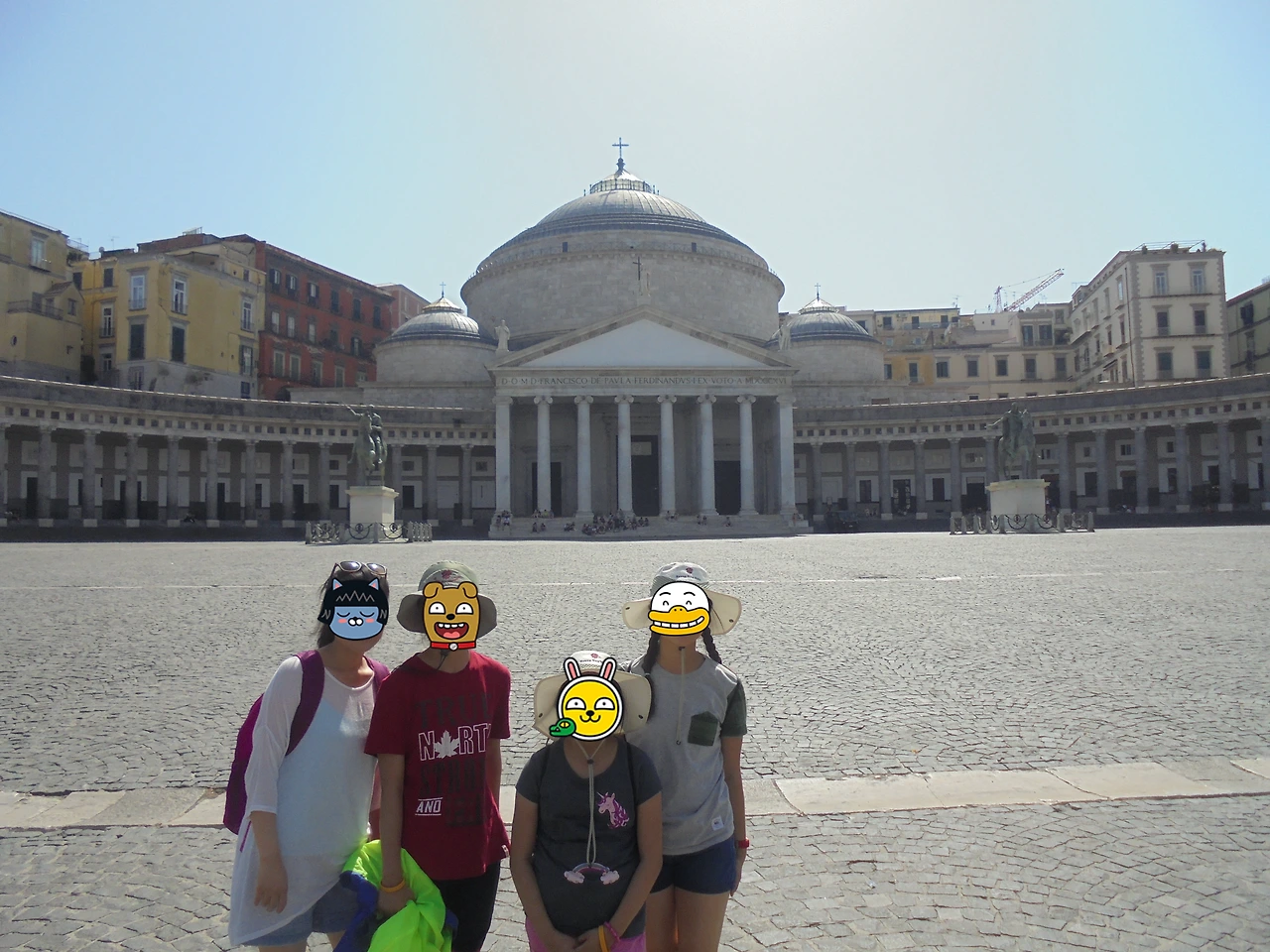 20170722 40일간 유럽15개국 여행 나폴리의 Sant'Elmo 성, Vittoria 광장, Ovo성, Plebiscito 광장, Royal Palace of Naples과 성당, San Carlo 극장, Nuovo성 (186).JPG