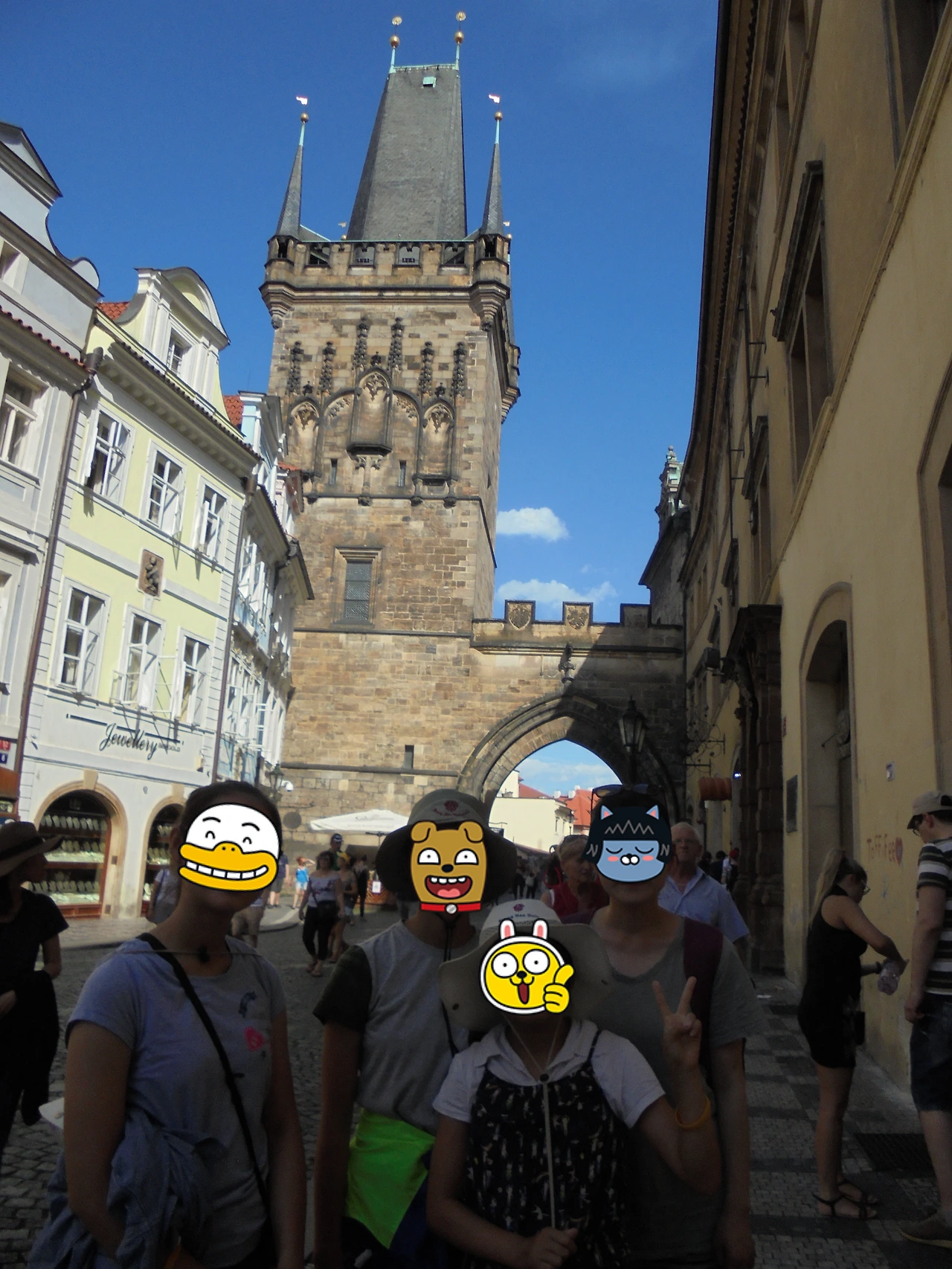 20170731 40일간 유럽15개국 여행 비앤나에서 체코 프라하로 이동(콜코브나 첼리체에서 꼴레뇨 먹기) (26).JPG