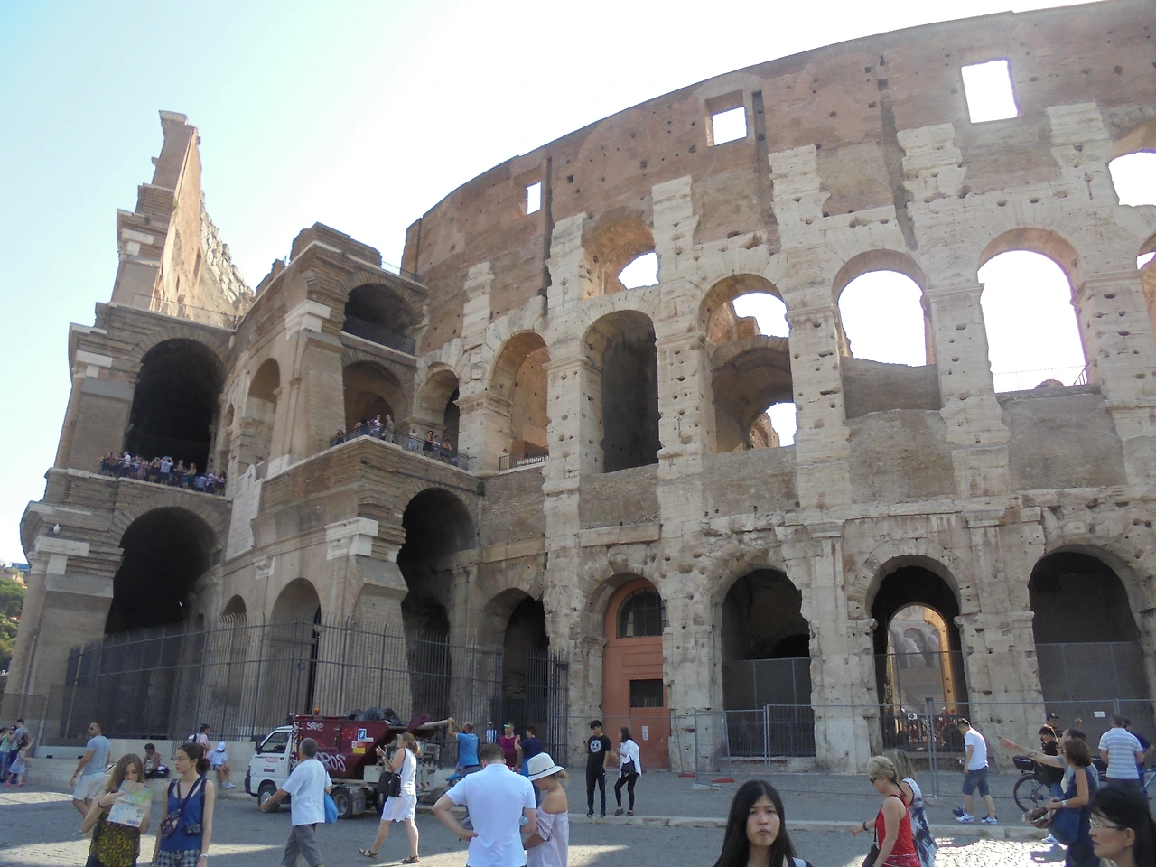 20170719 40일간 유럽15개국 여행 콜로세움과 개선문, 대전차 경기장, 진실의 입, 카타콤베, 캄피돌리오, 포로 로마노, 베네치아 광장, 비토리오 엠마누엘레 2세 기념관, 판테온, 트레비 분수, 스페인 광장 (26).JPG