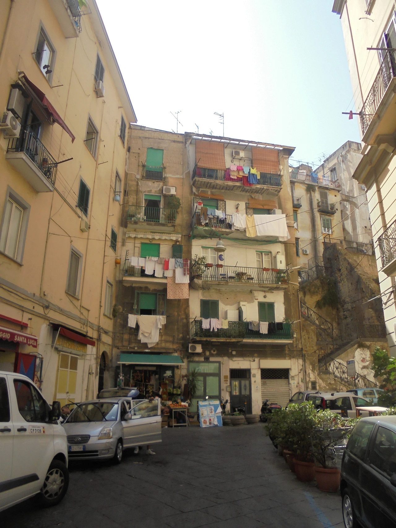 20170722 40일간 유럽15개국 여행 나폴리의 Sant'Elmo 성, Vittoria 광장, Ovo성, Plebiscito 광장, Royal Palace of Naples과 성당, San Carlo 극장, Nuovo성 (181).JPG