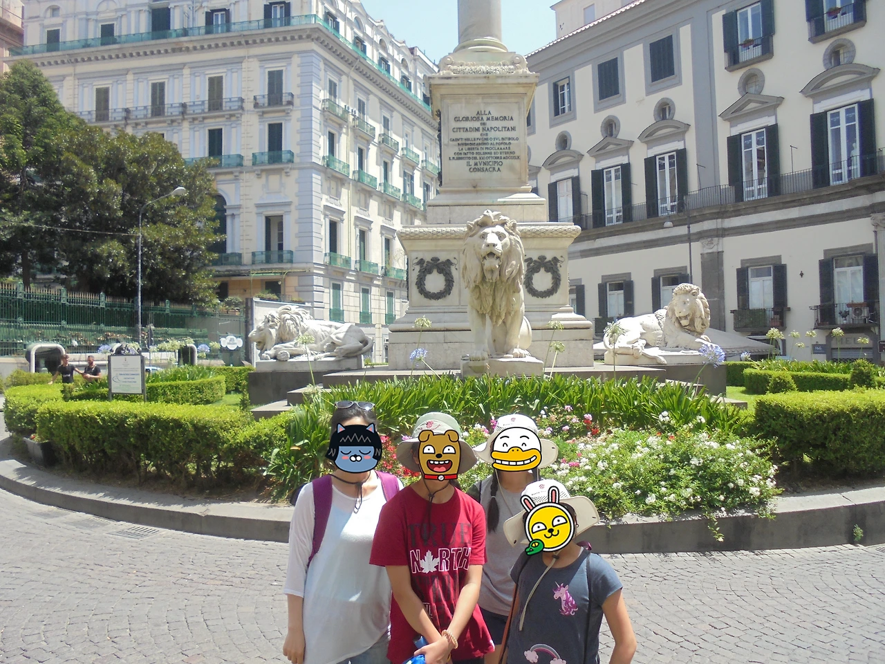 20170722 40일간 유럽15개국 여행 나폴리의 Sant'Elmo 성, Vittoria 광장, Ovo성, Plebiscito 광장, Royal Palace of Naples과 성당, San Carlo 극장, Nuovo성 (98).JPG