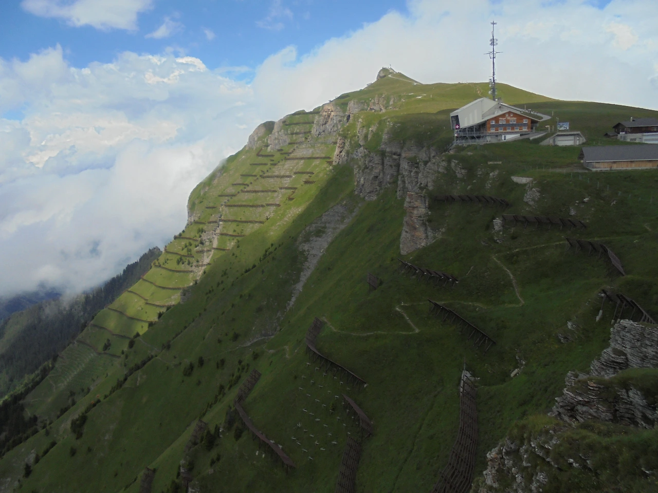 20170714 40일간 유럽15개국 여행 스위스 융프라우 기차와 곤돌라, 케이블카 타고 구경, Thun호수 (75).JPG