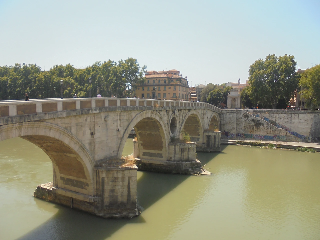20170720 40일간 유럽15개국 여행 걸어서 로마 St.천사의 성, 테베레 강, 오렌지 정원, 아벤티노 언덕, 장미정원 (32).JPG