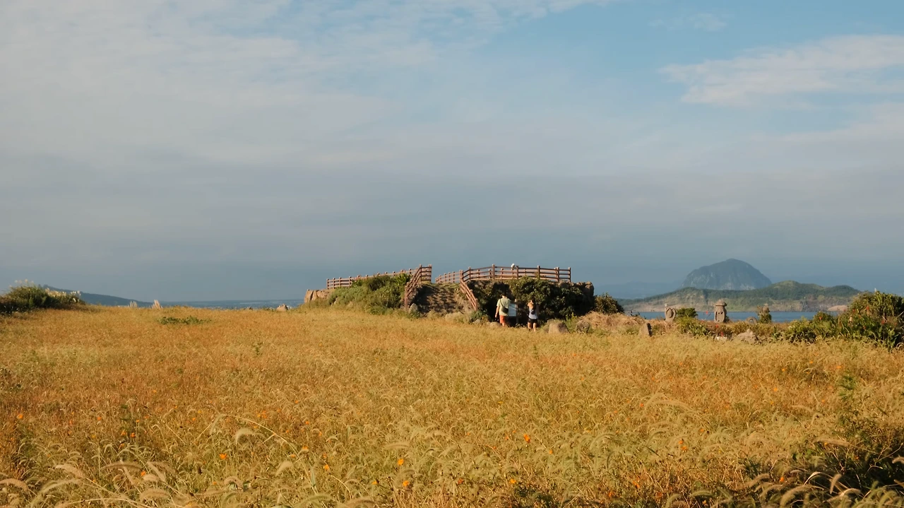 img.png?credential=yqXZFxpELC7KVnFOS48ylbz2pIh7yKj8&expires=1759244399&allow_ip=&allow_referer=&signature=YGkW%2B7kP7auxM1whmkq9n5zCFv0%3D