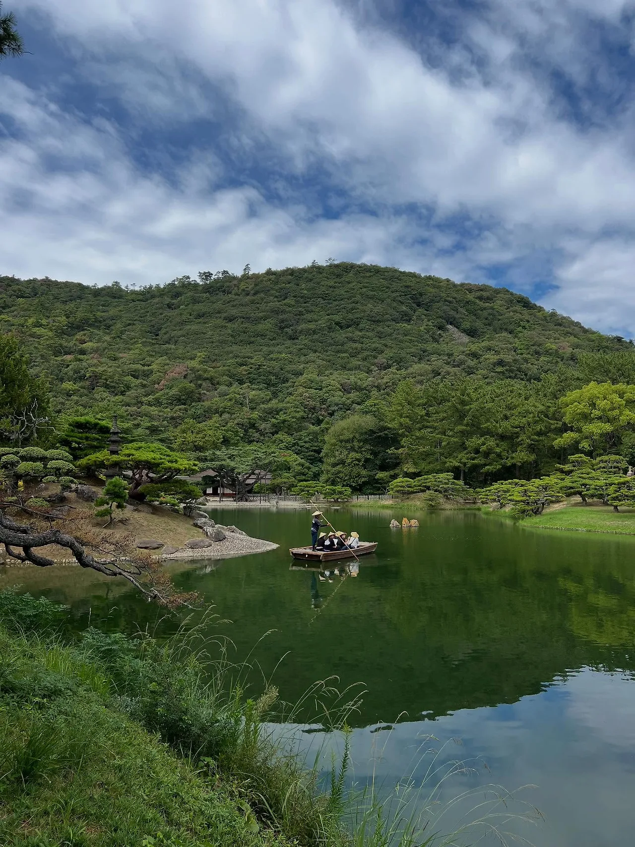 554205554_18530110987045353_6218814320215667856_n.jpg?stp=dst-jpegr_tt6&_nc_cat=108&ccb=1-7&_nc_sid=127cfc&_nc_ohc=6uW2W0Aql7kQ7kNvwGX5npG&_nc_oc=AdlZjnDGHXC7Q48mDGc_D_OrOgAAaHuotWuPWPd-6DYV-6hlomtOY01nI4o4aVWXC90&_nc_zt=23&se=-1&_nc_ht=scontent-ssn1-1.xx&_nc_gid=W0z0JGjRKzasImq6qUn-Ng&oh=00_AfeanKdkb9wYTLW-ASOVDwiilIoEoOKWYJDb2TYGDV0sdg&oe=68E71A11