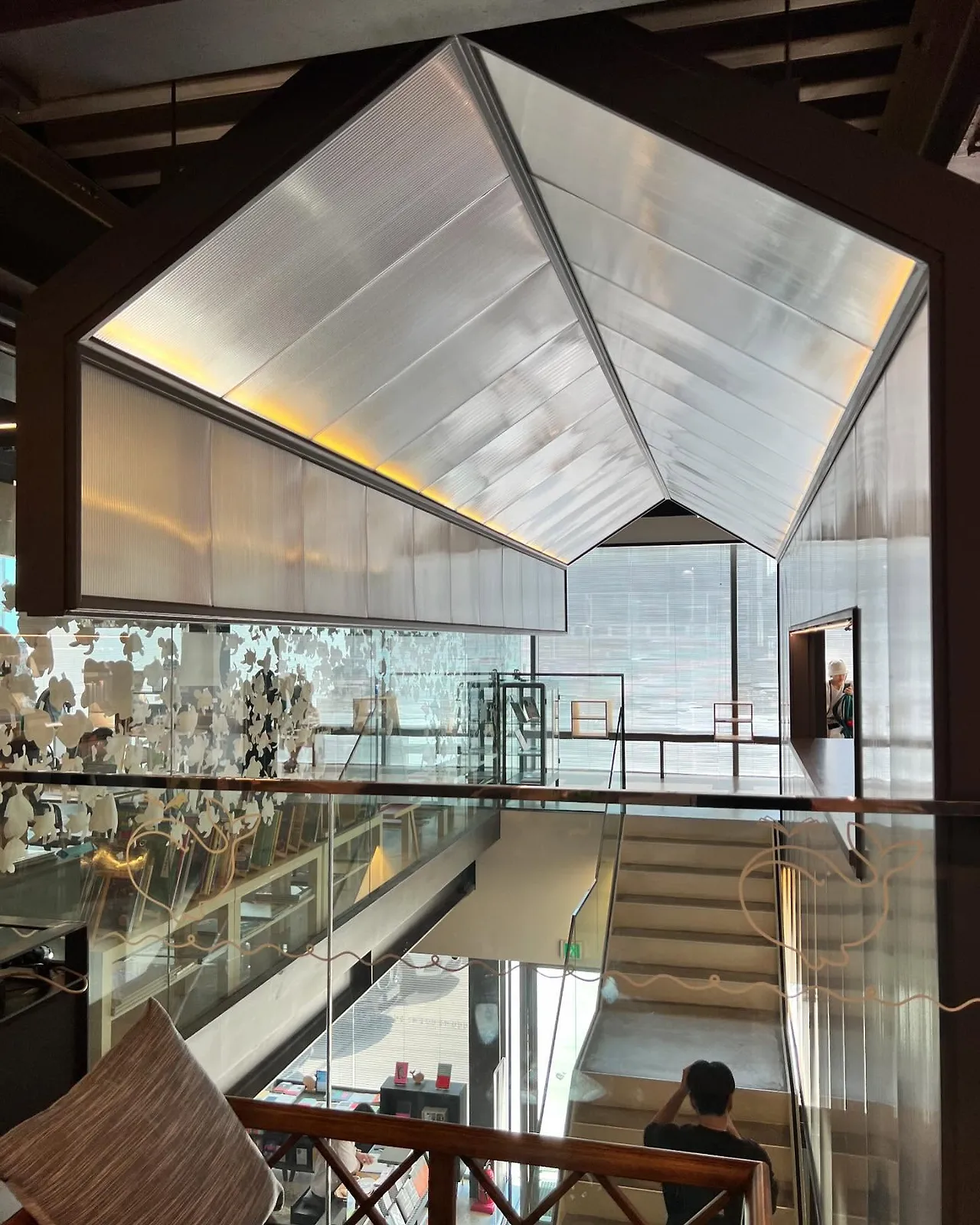 456038032_18453015430045353_5714999494705690979_n.jpg?stp=dst-jpegr_tt6&_nc_cat=104&ccb=1-7&_nc_sid=127cfc&_nc_ohc=h0RX8DX9qy0Q7kNvgGW9rIU&_nc_zt=23&se=-1&_nc_ht=scontent-ssn1-1.xx&_nc_gid=Aa9uTzRy13qk3n06qHfVvxN&oh=00_AYApbrAMVVmApf0xwu8F2QgsR3N0UkeLiusJGbMziXOCjw&oe=67743BFC