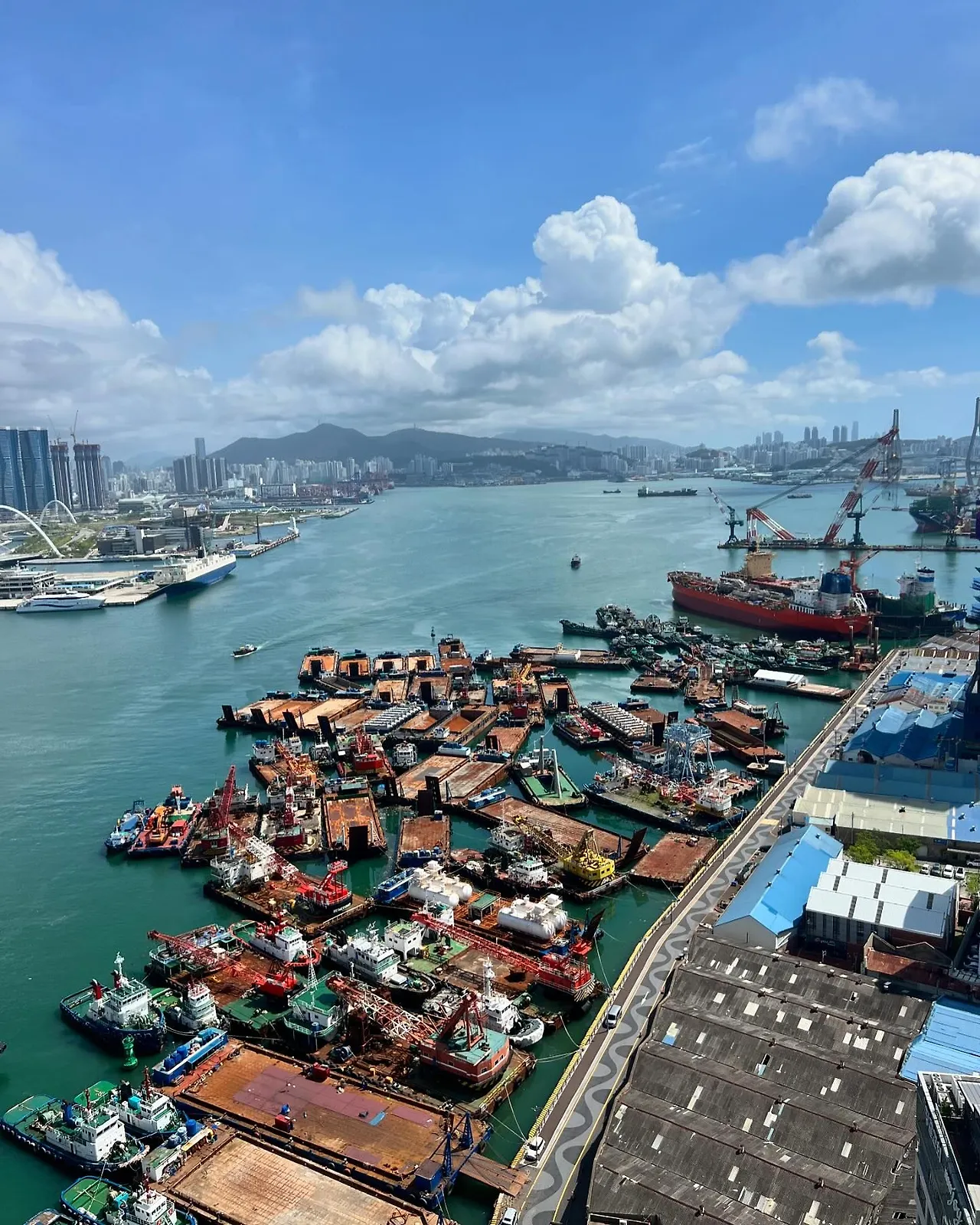 452948489_18448852663045353_3645785525714102350_n.jpg?stp=dst-jpegr&_nc_cat=111&ccb=1-7&_nc_sid=127cfc&_nc_ohc=CGH9YTh-a30Q7kNvgGxDZLL&se=-1&_nc_ht=scontent-ssn1-1.xx&oh=00_AYC8kAgyk89XYsGWDwLl6czquG3XdGS9s1f8tVXpGeZo1Q&oe=66BFE2AE