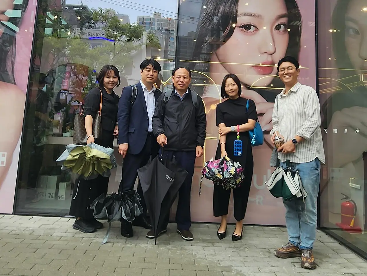 551392625_18528377827045353_7734361668519571619_n.jpg?_nc_cat=100&ccb=1-7&_nc_sid=127cfc&_nc_ohc=JvheWJcG-WwQ7kNvwHnm2Hc&_nc_oc=AdmwmXVBB0DlnPfmBGv9iE1h7f9p-V6iWDZLFiZfXeF-NJt4XqLIixWL5_VoE4OAqQA&_nc_zt=23&_nc_ht=scontent-ssn1-1.xx&_nc_gid=6HBMfeXQ2Nb-jfBFb6BJ7A&oh=00_AfcqP522CX9avcdByLPonxlnz1NUzAFEy3ctzwKUvLQPxA&oe=68E6D319