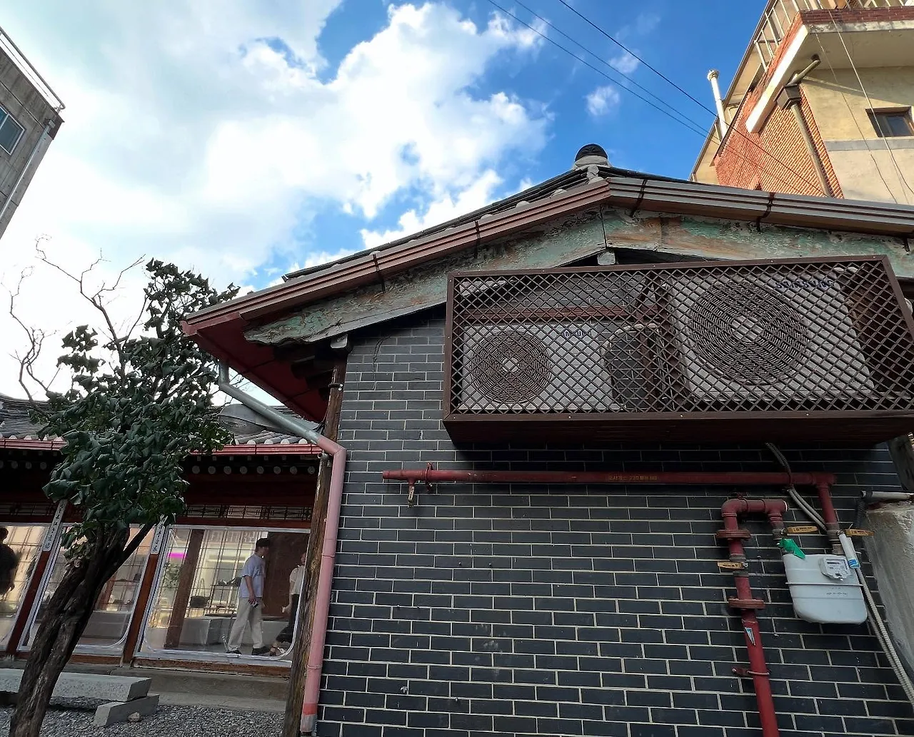 539322268_18523401655045353_2113284370806403265_n.jpg?stp=dst-jpegr_tt6&_nc_cat=111&ccb=1-7&_nc_sid=127cfc&_nc_ohc=cwHpW8NiRfMQ7kNvwHqSSnz&_nc_oc=AdkFOmlOevl3YhJaewTcNx_rtJidFsatdyeFqooy1kETRgNhf3CbHVD60VoKZmDaHxM&_nc_zt=23&se=-1&_nc_ht=scontent-ssn1-1.xx&_nc_gid=7ioBqSdJrNh3N8sxtOJTFQ&oh=00_Aff9IeX7VQDTr2ygEB_ENqyR518890zWAWmmUxbWz3LXNg&oe=68E5B0F7