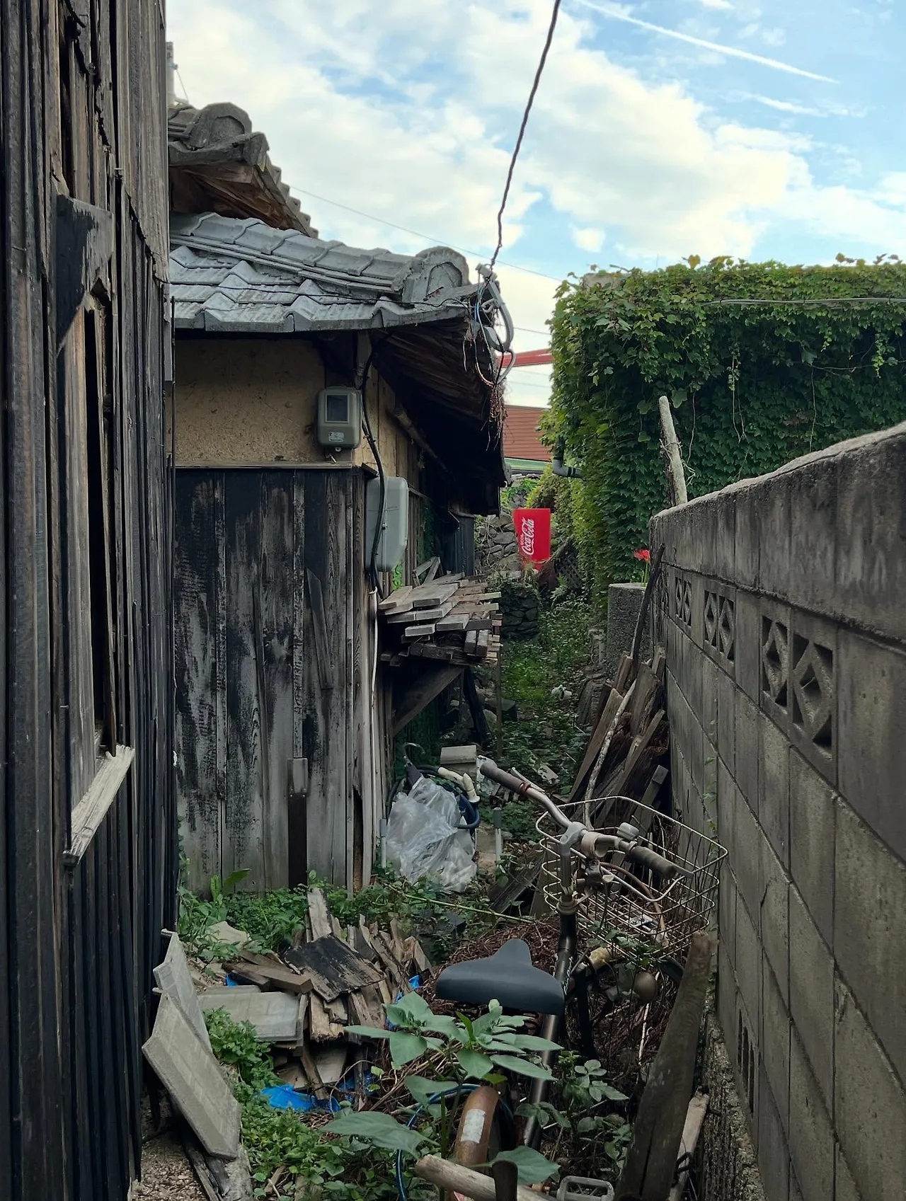 553570348_18530020399045353_8064578111827330779_n.jpg?stp=dst-jpegr_tt6&_nc_cat=102&ccb=1-7&_nc_sid=127cfc&_nc_ohc=pBDOAUGMk84Q7kNvwEdaz29&_nc_oc=AdksQvqAbxfTAERfA3uAuERhta5HGYEqa8aEsuwjwJt3uDq1XFMJijF3JbQTL6FUVdI&_nc_zt=23&se=-1&_nc_ht=scontent-ssn1-1.xx&_nc_gid=E_8ssHom1H9OHM-7asVwYg&oh=00_Affxi-_mdmq0p9VcEh84Z5DLScL1_2c5Bptipp3efqmCZQ&oe=68E7150D