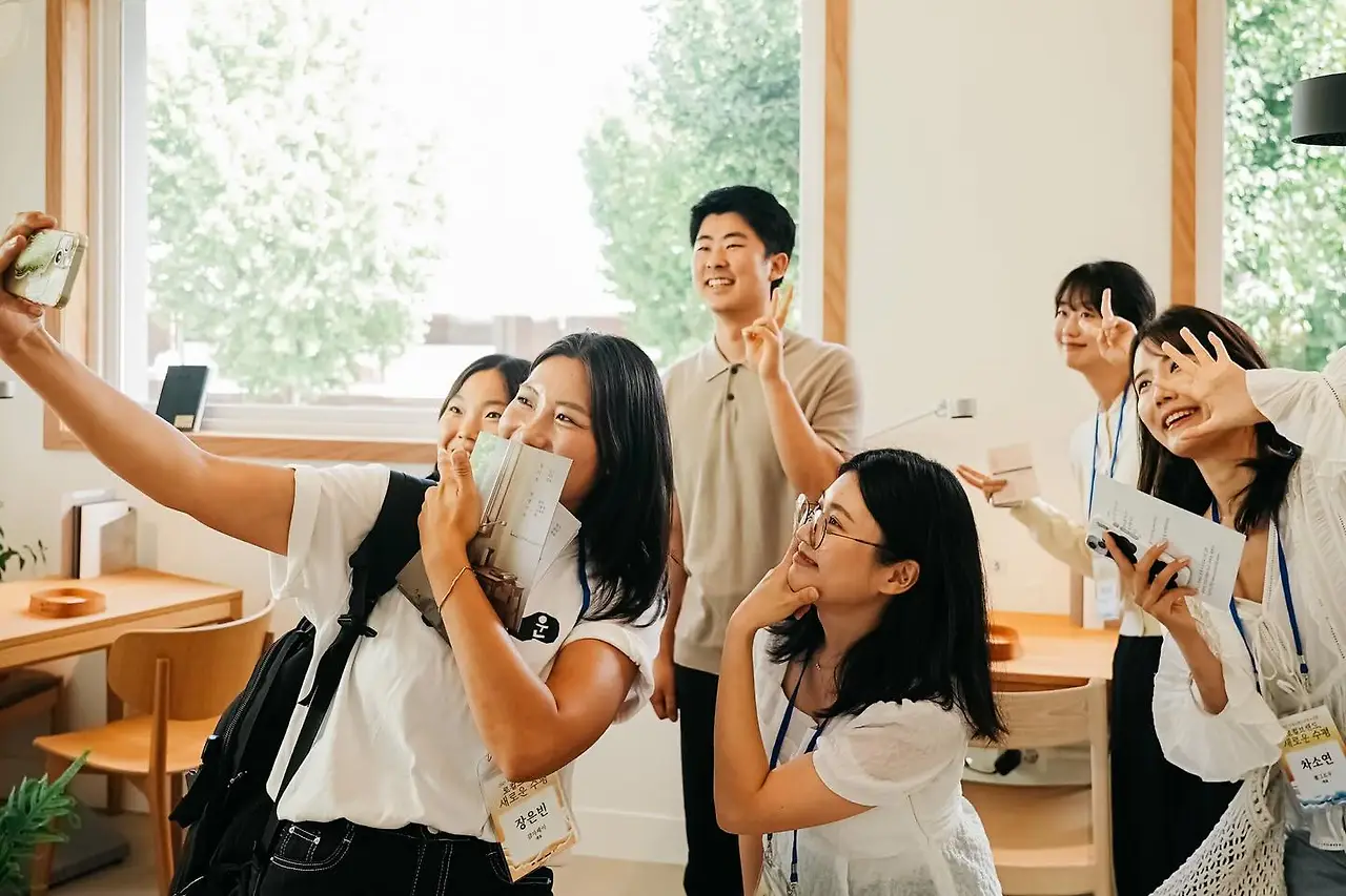 546477477_18527239555045353_635810040843400036_n.jpg?_nc_cat=103&ccb=1-7&_nc_sid=127cfc&_nc_ohc=jpcGtbiNF00Q7kNvwE7K14t&_nc_oc=AdkF32K9i48g8rxPltEXxrx8T6p6xEMmDa94w9jvcSWeqHB-6OsS-AzBWnRX_7k_rdo&_nc_zt=23&_nc_ht=scontent-ssn1-1.xx&_nc_gid=dFznRKzfxPYzOB8xUkGtdg&oh=00_Affef4REVuTexP1sTcKQkbRaBTJBckcwkIvyZzn9_dKwbA&oe=68E6C27D