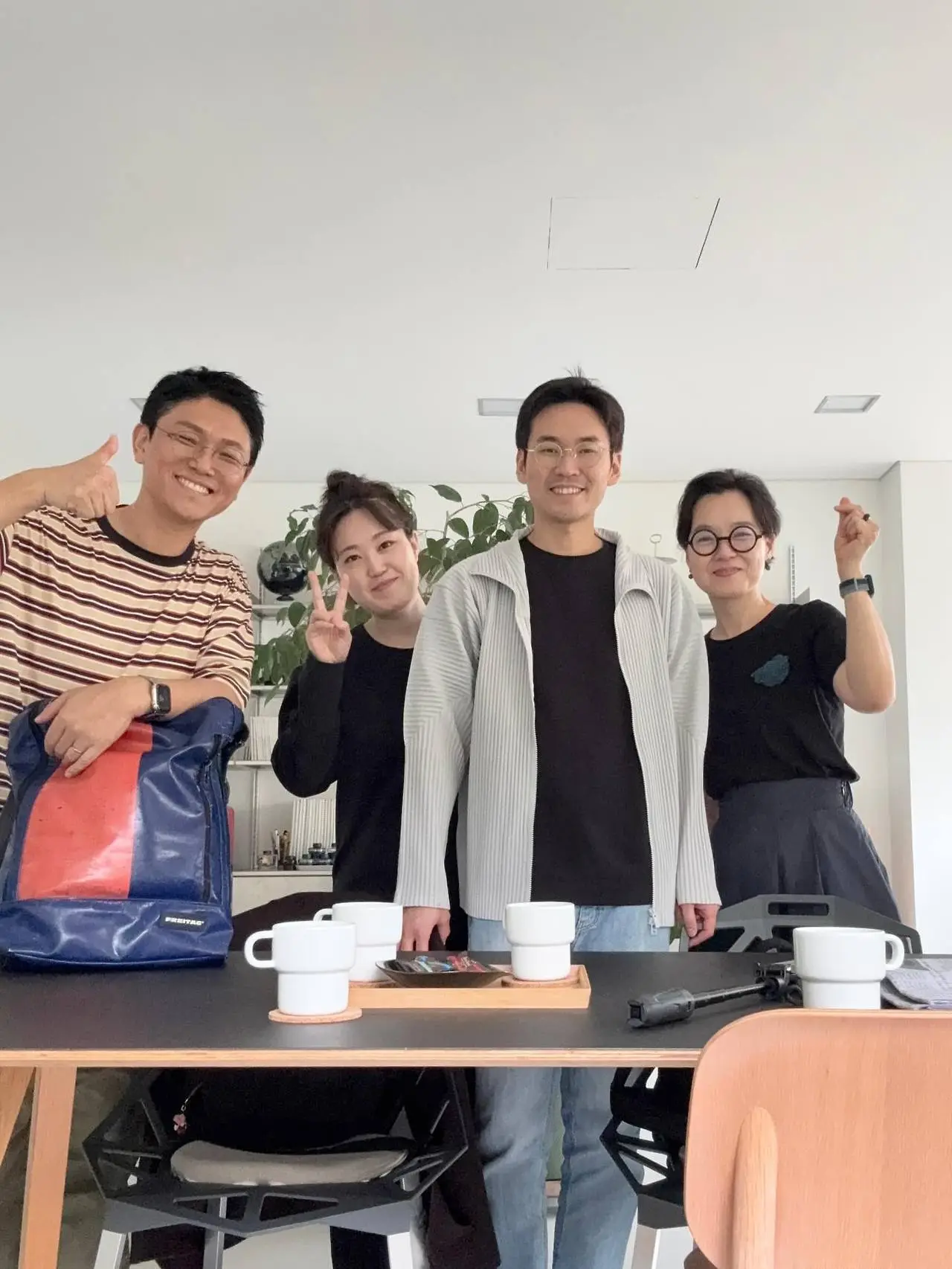 HyAw0wqcLBr5UfDJ_JPvj5jYWGQ