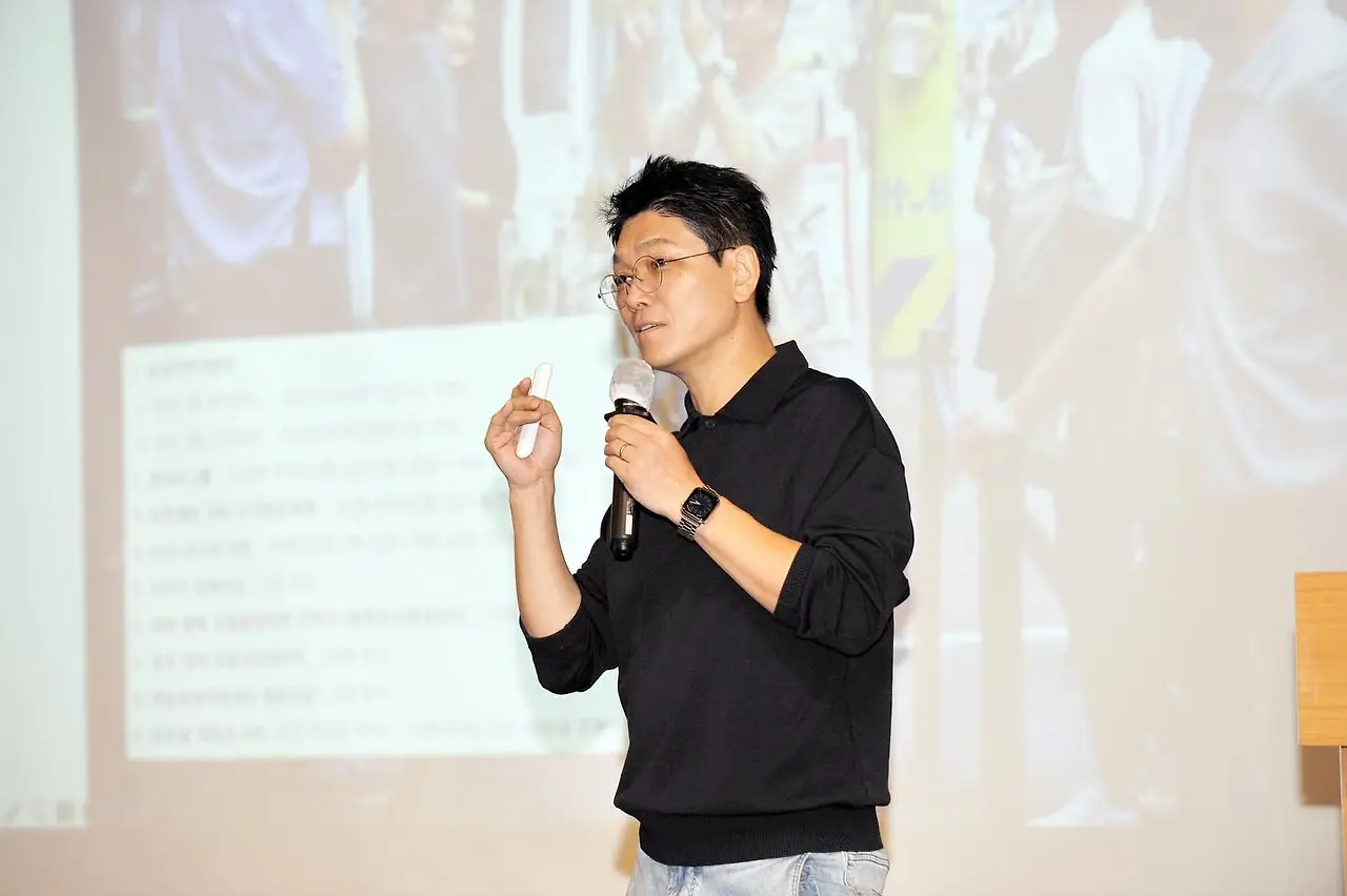 601773575_18547730641045353_2390405570174227143_n.jpg?_nc_cat=104&ccb=1-7&_nc_sid=127cfc&_nc_ohc=9CBNRt8LmTgQ7kNvwF8PN0-&_nc_oc=AdnJNtdzvvxsO8RpoUS8DLd6fdG569mAnM0NjuDvzX1KBc1hZUtSKuk5deUcXhMQaN8&_nc_zt=23&_nc_ht=scontent-ssn1-1.xx&_nc_gid=2V-5ptNY7Be-MQpXOs1zyQ&oh=00_Afqi71fUzeOsOZ9IDtfqt_1SHCHZp1dn08fpnAhdYN4bjw&oe=696C31AA