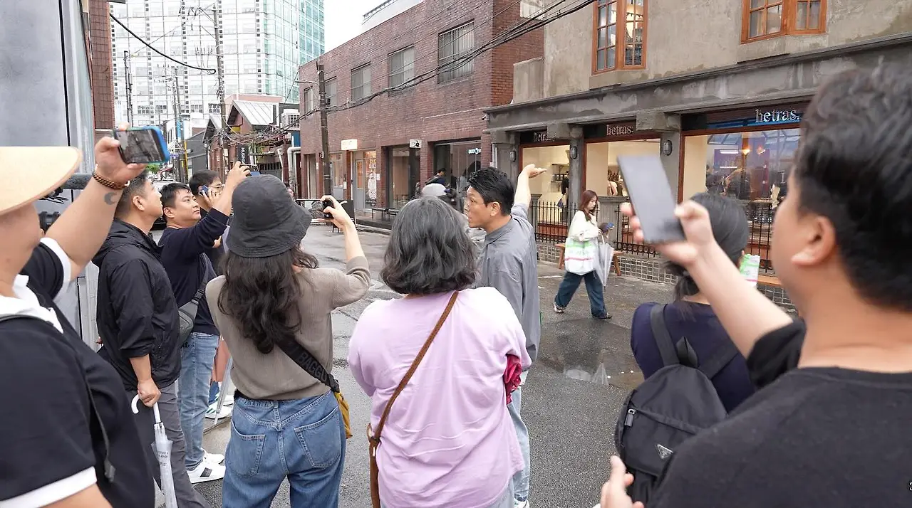 552694068_18033722543705659_8429178358113488980_n.jpg?_nc_cat=109&ccb=1-7&_nc_sid=127cfc&_nc_ohc=D6ZHZHUB_YMQ7kNvwG-5qHw&_nc_oc=Adk3CRvcRJr5VhavlntFzKM7iLk5wY-EiPEShA_k9AWxAuVpS3nmxhnEMYkjLapF3aI&_nc_zt=23&_nc_ht=scontent-ssn1-1.xx&_nc_gid=aMo-TMUn-JvvFzit2MJ_yg&oh=00_AffudaJoixmzW26x4j4wfRs393giJ5ZElvKO8ZnDBAA3oA&oe=68E6D974