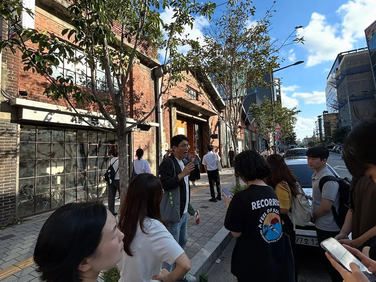 550832530_18528377848045353_1277026100436429903_n.jpg?stp=dst-jpegr_tt6&_nc_cat=102&ccb=1-7&_nc_sid=127cfc&_nc_ohc=7-95brJ6J1sQ7kNvwEdpnW6&_nc_oc=AdlaFsZeoY0lJlVI-5IYXw1mYgv1t7qQZ0T8X0l1A2aIqkoP8gwbwOQO0EWb_3u1ggw&_nc_zt=23&se=-1&_nc_ht=scontent-ssn1-1.xx&_nc_gid=EhVybpBdPpKjZO644aRAFA&oh=00_Affd0V1m7aAMCCwlTcnGWEwU_gxGyZnlob9sFW3e5bSbmQ&oe=68E6D3EF