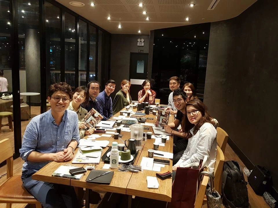 매거진b 독서모임 1.jpeg