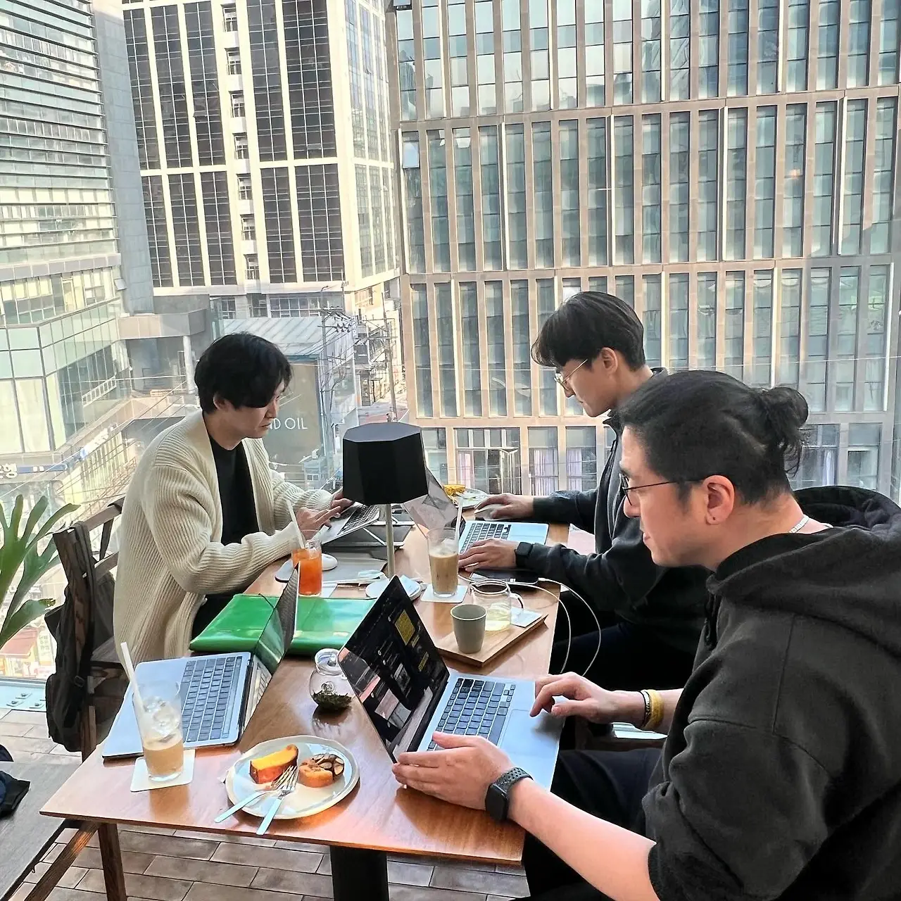 427463635_17962804019705659_3230586533938674564_n.jpg?_nc_cat=110&ccb=1-7&_nc_sid=3635dc&_nc_ohc=2wZCMftNTSUAX9ZUHaA&_nc_ht=scontent-ssn1-1.xx&oh=00_AfAMca0c6l-X9YPm543rDvvTAkKeJKN5ik2PFQ1Ni5nyLA&oe=65E96E56