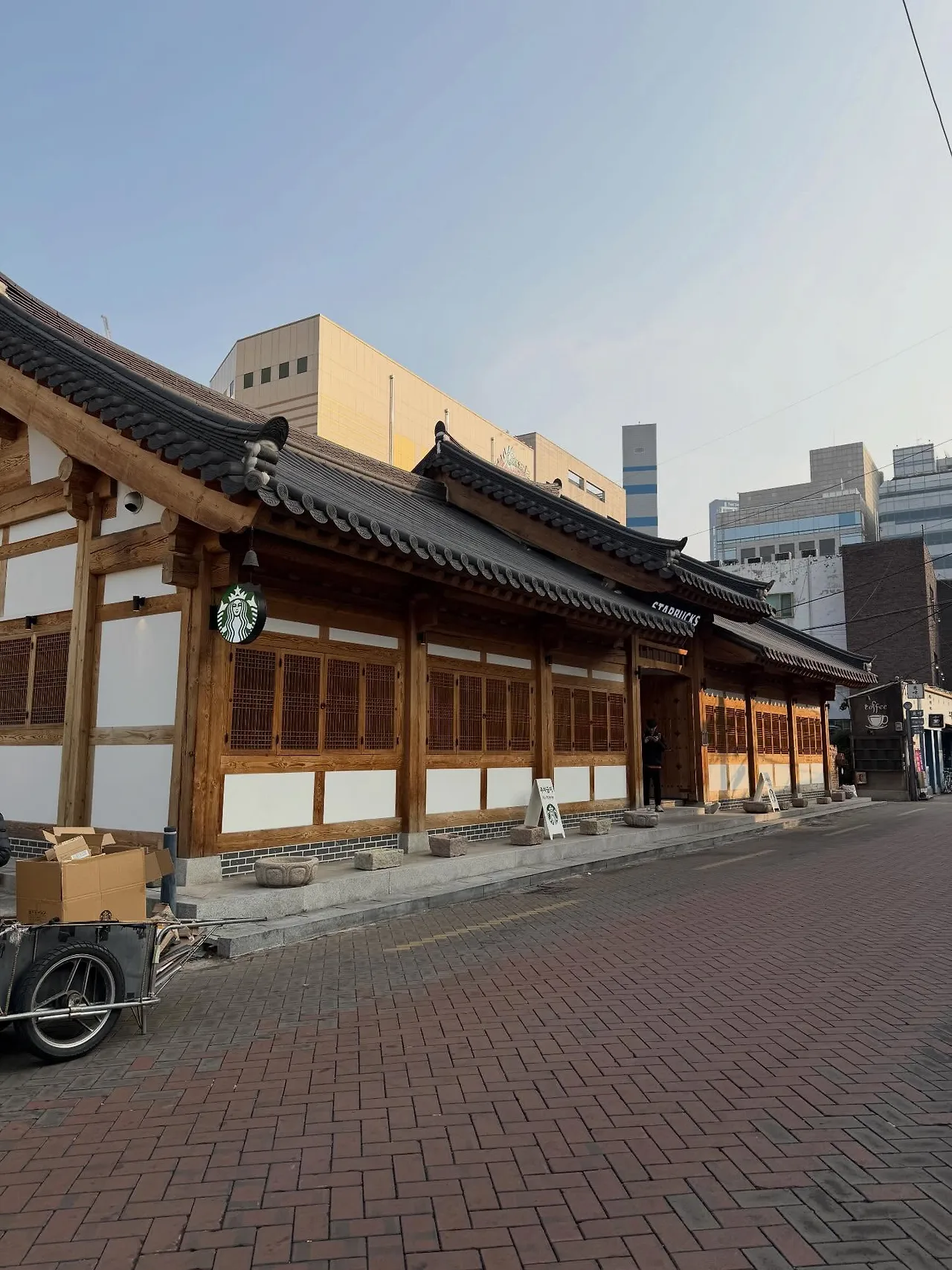 591179962_18547034110045353_8625567366759980433_n.jpg?stp=dst-jpegr_tt6&_nc_cat=100&ccb=1-7&_nc_sid=127cfc&_nc_ohc=lYY77phtc3IQ7kNvwHF8Q1R&_nc_oc=Adm8s9vxRVcEiNO9bgpNgltVFXG2UdrHgz8b5-ALvnkhCCHYwf9VzNhD3Sr_1DCzwRU&_nc_zt=23&se=-1&_nc_ht=scontent-lax3-2.xx&_nc_gid=eN5vdR-28Tj5UK9sU1_pzw&oh=00_AfrDIrC5RH5AOdoz5PhMGs10Q2R52a4WOzsYFotuJe6QTA&oe=696C4133