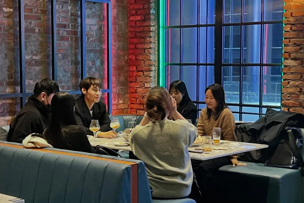 471284728_18002289764705659_6284925806702852197_n.jpg?stp=dst-jpegr_tt6&_nc_cat=105&ccb=1-7&_nc_sid=127cfc&_nc_ohc=1o0k0lkTBUoQ7kNvgHqgeL1&_nc_oc=AdhJBL_UCp4l5cHr64B0XGBXXyuLMDxUiihNXU2UnzfcJTGMNnZL27xNvSFt-pg4j18&_nc_zt=23&se=-1&_nc_ht=scontent-ssn1-1.xx&_nc_gid=APGq77z-LdKjYhH_H4dFcm_&oh=00_AYDCyBK1uYYgHvSgljGLJ8De6KzlLv3qXVM5HzlrmoOBnA&oe=67BBD4FB