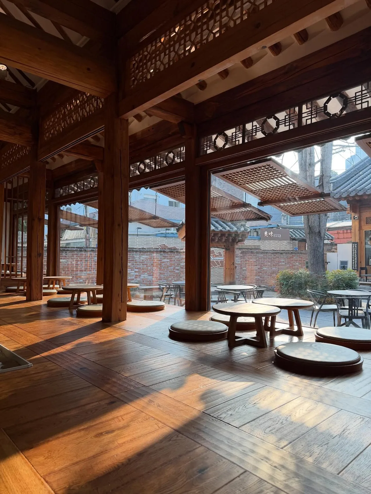 601235913_18547034017045353_3256515344303022823_n.jpg?stp=dst-jpegr_tt6&_nc_cat=101&ccb=1-7&_nc_sid=127cfc&_nc_ohc=DngPaOs6vQMQ7kNvwFHVkKH&_nc_oc=Adm2zyQ_XGwi9lh14-7AwkOfuHNR9LPk_8smU-rmS3CG-wvQzaR__eOiJ_wYTwOU0OY&_nc_zt=23&se=-1&_nc_ht=scontent-lax7-1.xx&_nc_gid=mGIbZUtV_q93ixaXHUpInQ&oh=00_AfqovgnxnrzSKcegnz3ahL0WjK4X_zDyhZNUBKIxKUUNJg&oe=696C1C27