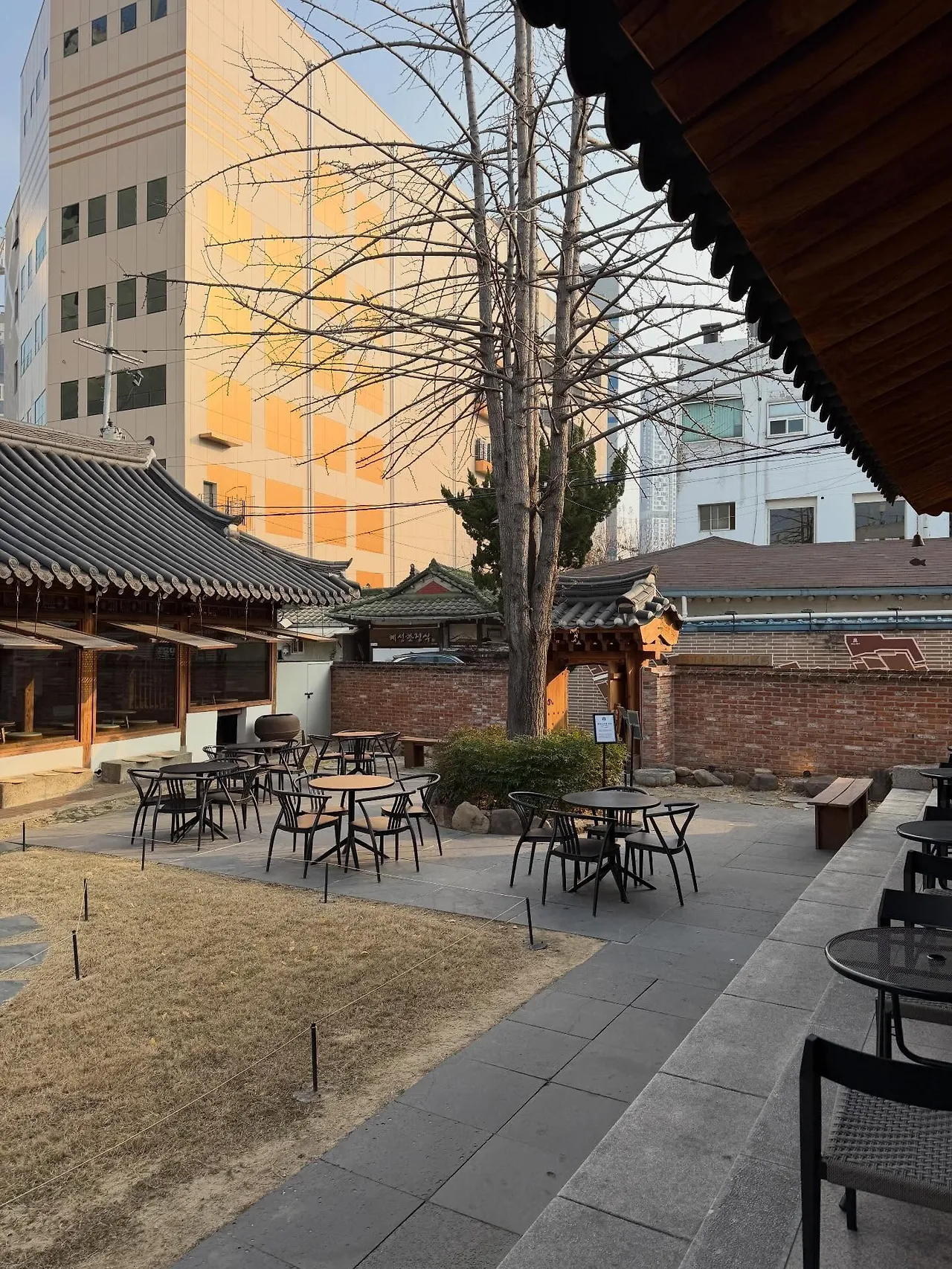 600466754_18547034083045353_4607368306350875199_n.jpg?stp=dst-jpegr_tt6&_nc_cat=110&ccb=1-7&_nc_sid=127cfc&_nc_ohc=wJr-M4SdeC0Q7kNvwGFC3AY&_nc_oc=AdmfbojvuJVhFY2oh-eB_Lqj2tK97fzaibz939nrKATNZ8iZ9ENxAcp5-y8nAcyBj1s&_nc_zt=23&se=-1&_nc_ht=scontent-lax3-1.xx&_nc_gid=KqPhkCbfu0otxnpxaOKEWQ&oh=00_AfqIf86_-HWeE0FVJ9M-LXPMfuT2D_xY3WqXZXNfp07A-A&oe=696C33F0