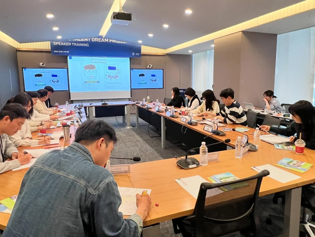 437370174_17970386297705659_8371530059170053939_n.jpg?stp=cp6_dst-jpg_fr_q85&_nc_cat=105&ccb=1-7&_nc_sid=5f2048&_nc_ohc=DyB5VCg8_vwQ7kNvgEJgUpz&_nc_ht=scontent-lax3-1.xx&oh=00_AfCp5_xzUfxStETWSg7tWW_Ts9Ij0jq1NkHQYyzIAa27-g&oe=663EB7C3