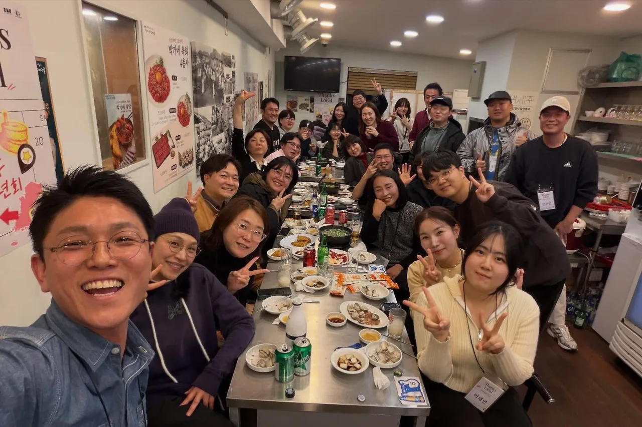 601246201_18043574549705659_2963467556727491603_n.jpg?stp=dst-jpegr_tt6&_nc_cat=100&ccb=1-7&_nc_sid=127cfc&_nc_ohc=kMGgI4zwUxEQ7kNvwGt5FHG&_nc_oc=AdmaHgPEUvlDw0tcVMiAa-GFwbCKwu_0qmN7UcYBGIARKpCTKidKtEZWdUsdXqw19pI&_nc_zt=23&se=-1&_nc_ht=scontent-ssn1-1.xx&_nc_gid=EhB8hc2BC_a3vzjBOihXGA&oh=00_Afq2n6KgvHpRh9CAYT7X2gFf83eh59D9N1ANYYYgzWTJdQ&oe=696C4FCB