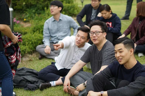 진지한 응원.JPG