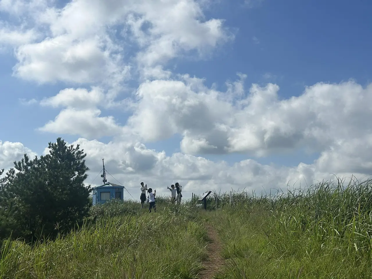 547459236_24700542129565951_31902485829377738_n.jpg?stp=cp6_dst-jpg_tt6&_nc_cat=100&ccb=1-7&_nc_sid=833d8c&_nc_ohc=WDsXk7IShz8Q7kNvwHQuT89&_nc_oc=Adm0CmoYWHF5OL-rGyFKdHhlvGVzzQzlNhk5RsB0cGOc-o6Bc_dDwZHdXHhMrbcFlcQ&_nc_zt=23&_nc_ht=scontent-icn2-1.xx&_nc_gid=x6nPtY172J-0EoIgFE0grg&oh=00_Afb9xu3Uv9O8FFrO7mY5sxDGkdHYwc9ZGpCJaUkMB4tufQ&oe=68E244C1